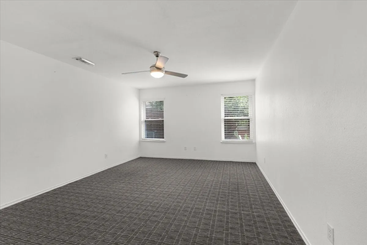 Single Family Residence For Rent in Dallas County , 1139 Baja Drive, Grand Prairie, Texas 75052, 4 Bedroom, 2 Bathroom, 2 Garage spaces, 1,880 Sqft, built in 2003, mls#21379771, Real Estate Agent in Grand Prairie, Homes For Rent in Dallas county, Homes For Rent in Grand Prairie, Realtor in Grand Prairie Texas, Real Estate Brokerage Independent Realty Texas, Luminita Cordes Realtor