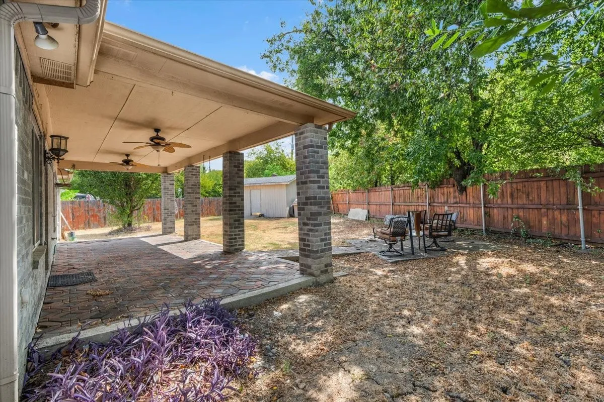 Single Family Residence For Rent in Dallas County , 1139 Baja Drive, Grand Prairie, Texas 75052, 4 Bedroom, 2 Bathroom, 2 Garage spaces, 1,880 Sqft, built in 2003, mls#21379771, Real Estate Agent in Grand Prairie, Homes For Rent in Dallas county, Homes For Rent in Grand Prairie, Realtor in Grand Prairie Texas, Real Estate Brokerage Independent Realty Texas, Luminita Cordes Realtor