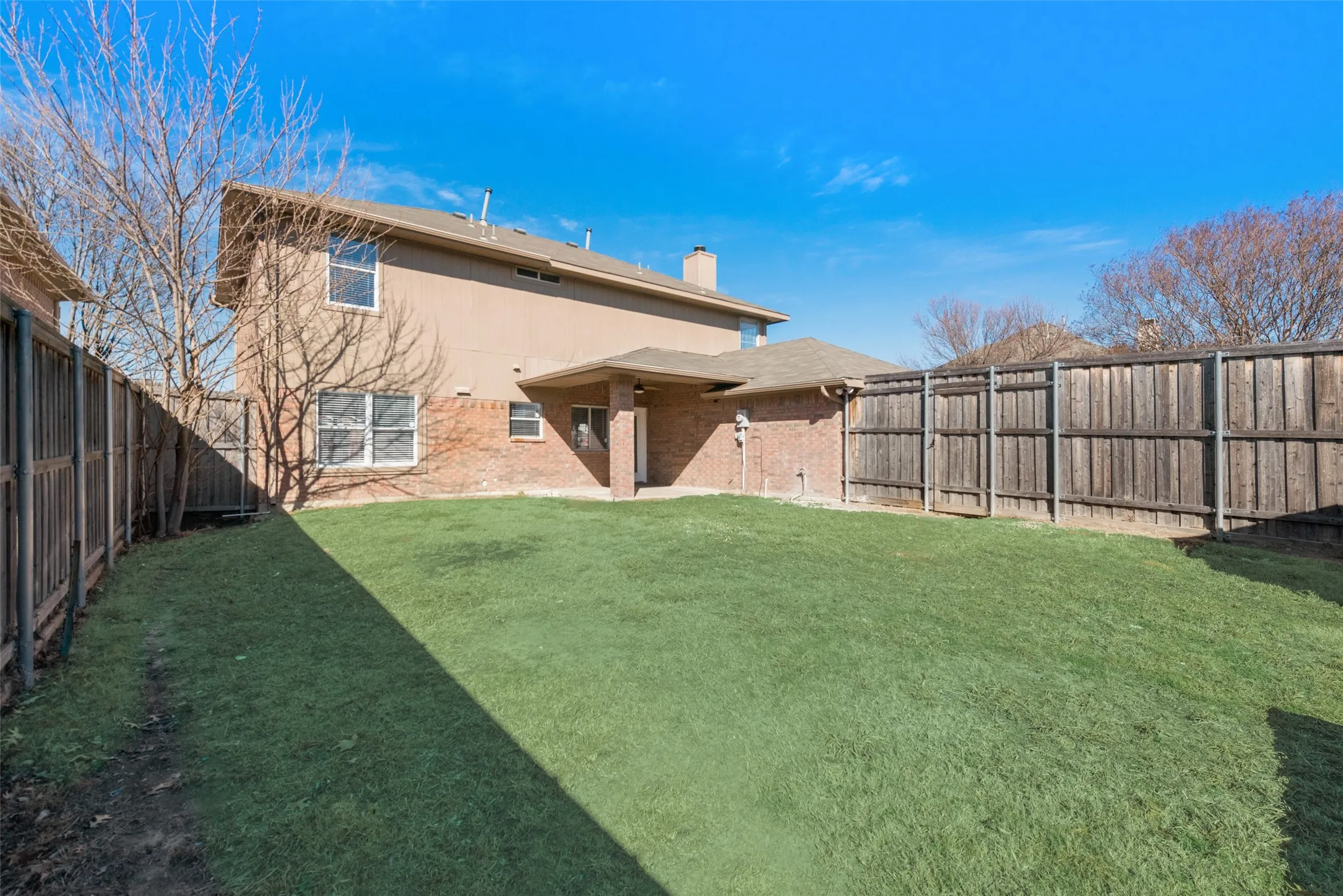 Single Family Residence For Rent in Collin County , 4801 Monte Vista Lane, Mc Kinney, Texas 75070, 4 Bedroom, 3 Bathroom, 2 Garage spaces, 2,573 Sqft, built in 1998, mls#21384629, Real Estate Agent in Mc Kinney, Homes For Rent in Collin county, Homes For Rent in Mc Kinney, Realtor in Mc Kinney Texas, Real Estate Brokerage Independent Realty Texas, Luminita Cordes Realtor