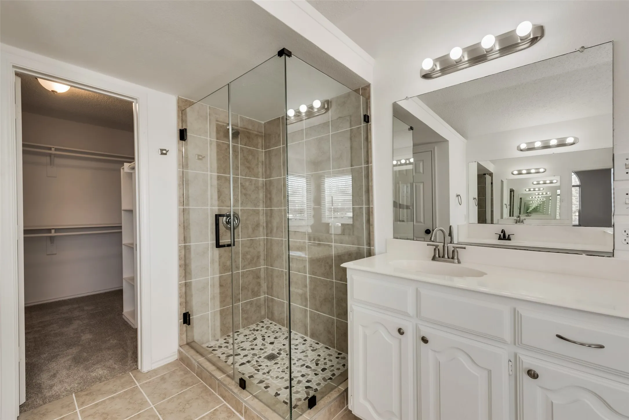Single Family Residence For Rent in Collin County , 4801 Monte Vista Lane, Mc Kinney, Texas 75070, 4 Bedroom, 3 Bathroom, 2 Garage spaces, 2,573 Sqft, built in 1998, mls#21384629, Real Estate Agent in Mc Kinney, Homes For Rent in Collin county, Homes For Rent in Mc Kinney, Realtor in Mc Kinney Texas, Real Estate Brokerage Independent Realty Texas, Luminita Cordes Realtor