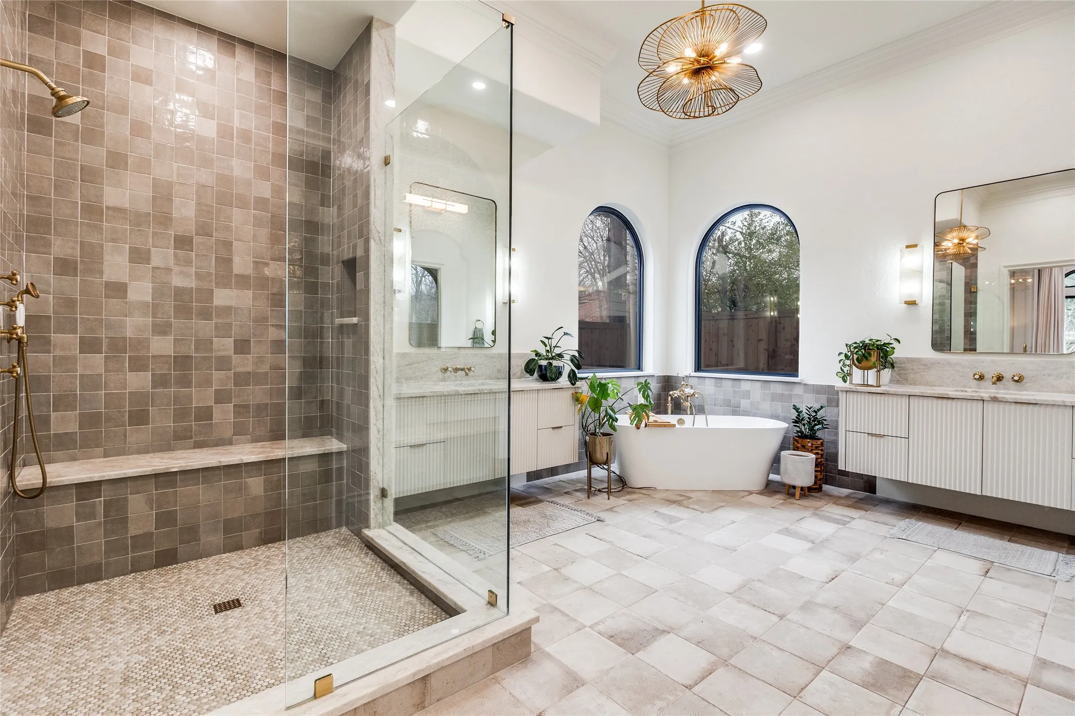 Single Family Residence For Sale in Dallas County , 6811 Aberdeen Avenue, Dallas, Texas 75230, 4 Bedroom, 6 Bathroom, 3 Garage spaces, 5,582 Sqft, built in 2005, mls#21382891, Real Estate Agent in Dallas, Homes For Sale in Dallas county, Homes For Sale in Dallas, Realtor in Dallas Texas, Real Estate Brokerage Independent Realty Texas, Luminita Cordes Realtor