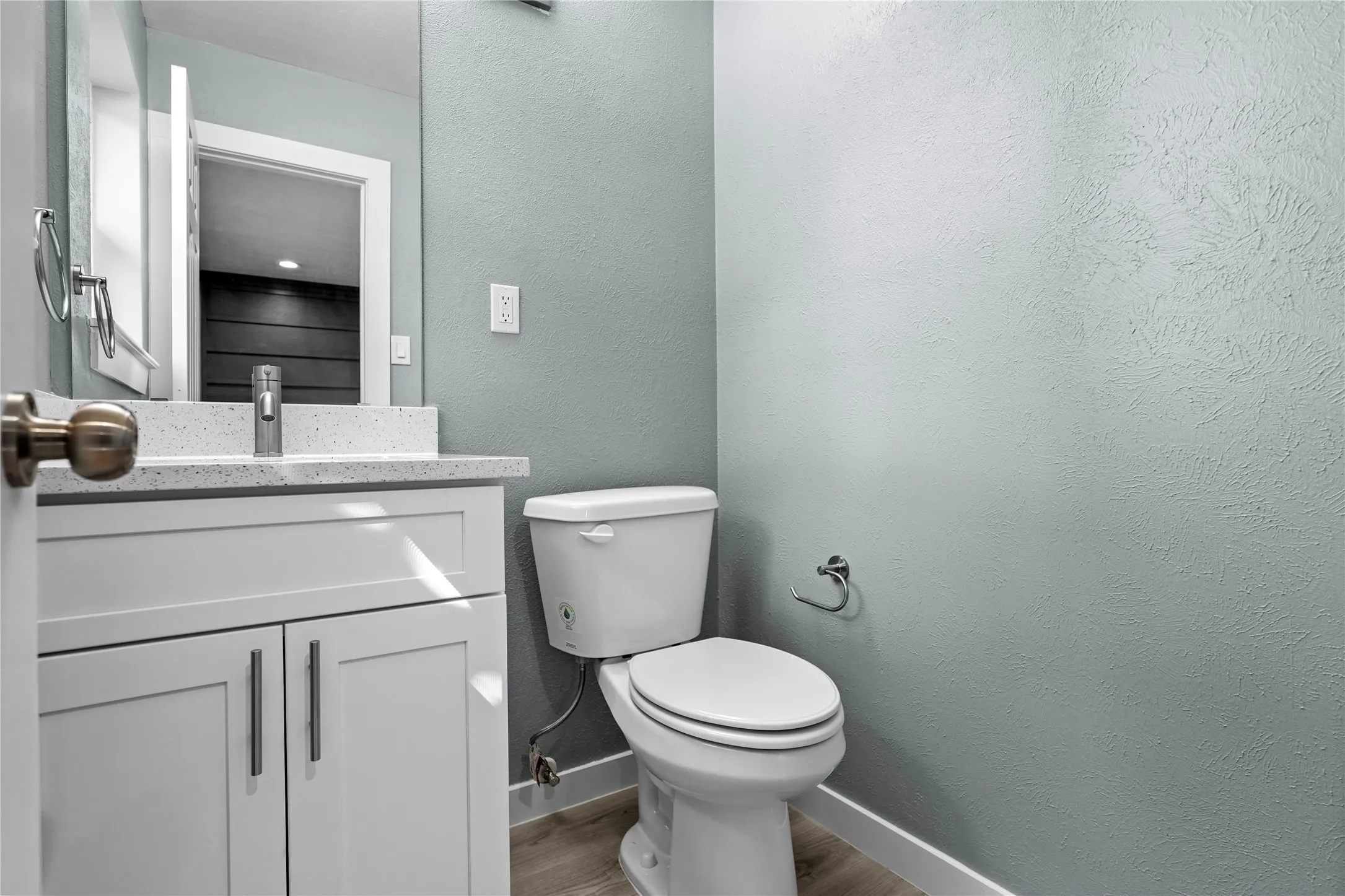 Single Family Residence For Sale in Dallas County , 1410 Oakbrook Street, Lancaster, Texas 75134, 3 Bedroom, 2 Bathroom, 2 Garage spaces, 1,162 Sqft, built in 1971, mls#21385101, Real Estate Agent in Lancaster, Homes For Sale in Dallas county, Homes For Sale in Lancaster, Realtor in Lancaster Texas, Real Estate Brokerage Independent Realty Texas, Luminita Cordes Realtor
