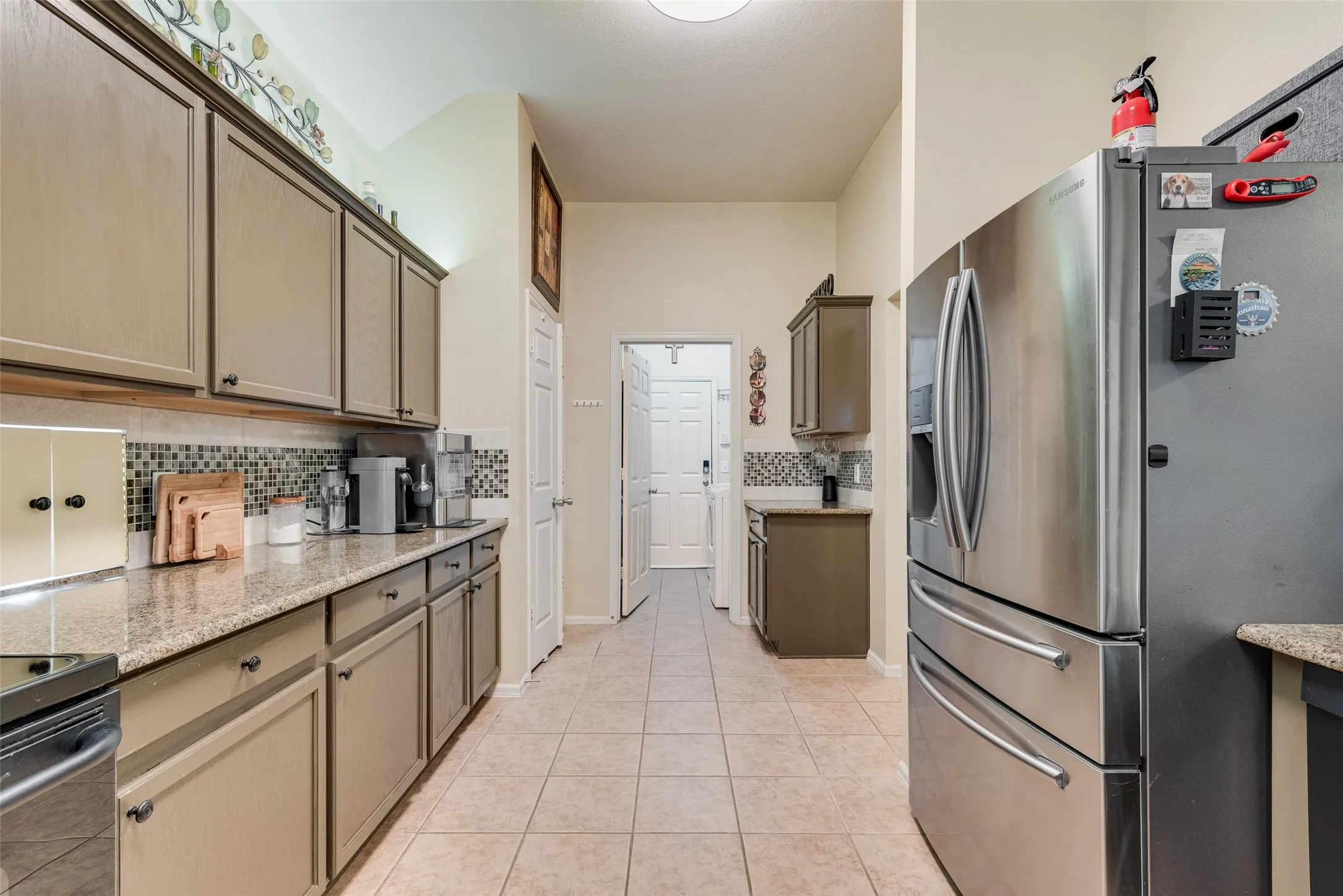 Single Family Residence For Sale in Ellis County , 910 Elk Horn Drive, Midlothian, Texas 76065, 4 Bedroom, 3 Bathroom, 2 Garage spaces, 2,648 Sqft, built in 2004, mls#21383414, Real Estate Agent in Midlothian, Homes For Sale in Ellis county, Homes For Sale in Midlothian, Realtor in Midlothian Texas, Real Estate Brokerage Independent Realty Texas, Luminita Cordes Realtor