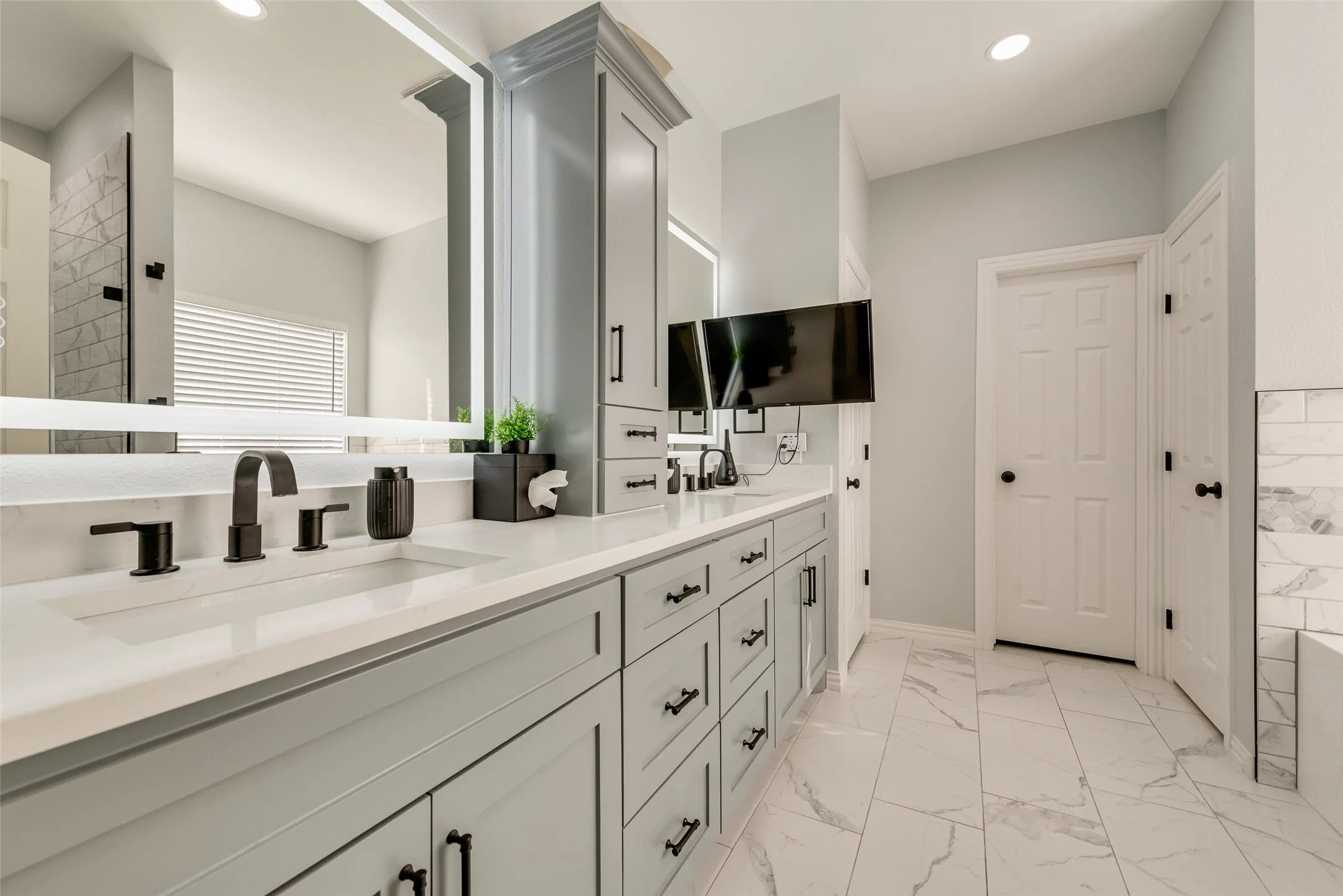 Newly remodeled primary bath
