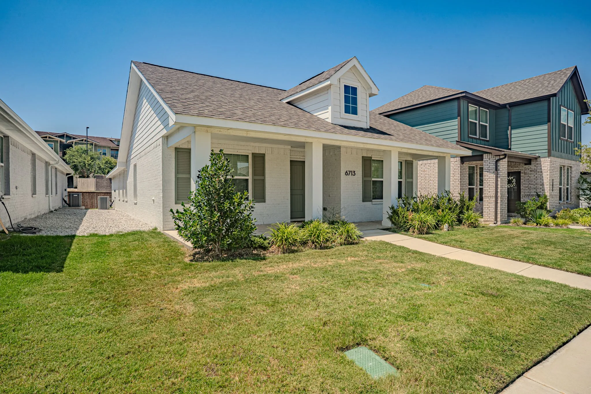 Single Family Residence For Sale in Tarrant County , 6713 Lake Overlook Drive, Fort Worth, Texas 76135, 3 Bedroom, 2 Bathroom, 1 Garage spaces, 1,512 Sqft, built in 2023, mls#21385105, Real Estate Agent in Fort Worth, Homes For Sale in Tarrant county, Homes For Sale in Fort Worth, Realtor in Fort Worth Texas, Real Estate Brokerage Independent Realty Texas, Luminita Cordes Realtor
