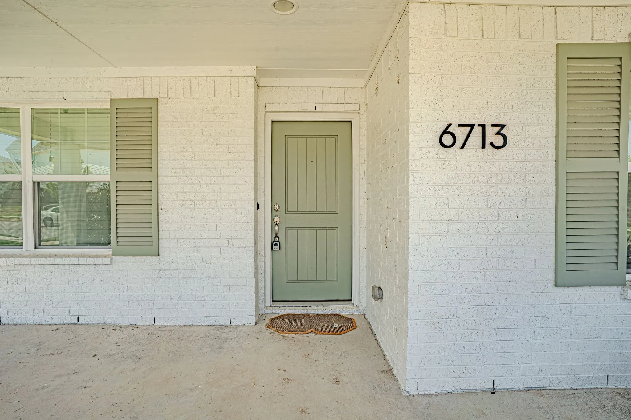 Single Family Residence For Sale in Tarrant County , 6713 Lake Overlook Drive, Fort Worth, Texas 76135, 3 Bedroom, 2 Bathroom, 1 Garage spaces, 1,512 Sqft, built in 2023, mls#21385105, Real Estate Agent in Fort Worth, Homes For Sale in Tarrant county, Homes For Sale in Fort Worth, Realtor in Fort Worth Texas, Real Estate Brokerage Independent Realty Texas, Luminita Cordes Realtor