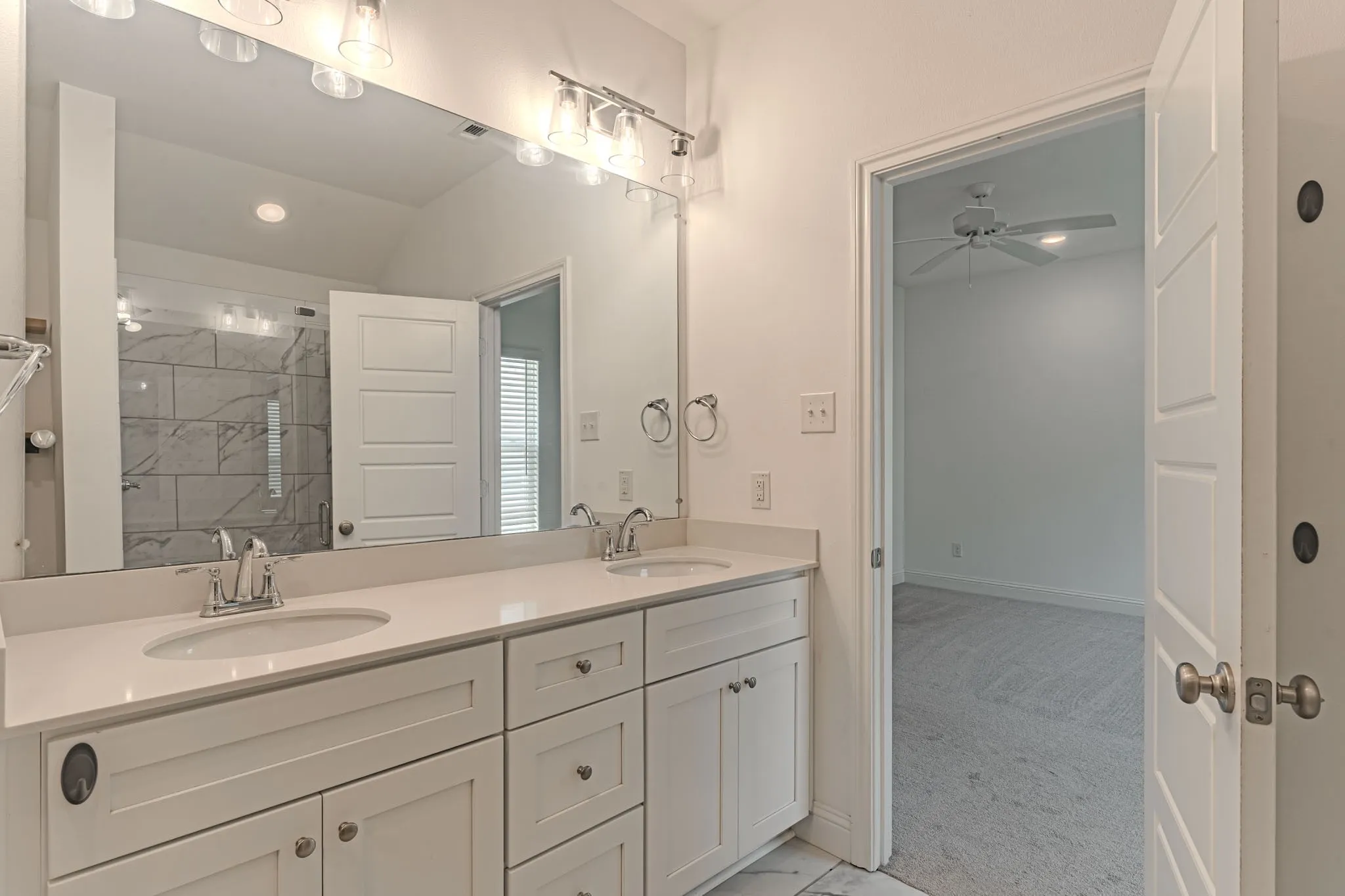 Single Family Residence For Sale in Tarrant County , 6713 Lake Overlook Drive, Fort Worth, Texas 76135, 3 Bedroom, 2 Bathroom, 1 Garage spaces, 1,512 Sqft, built in 2023, mls#21385105, Real Estate Agent in Fort Worth, Homes For Sale in Tarrant county, Homes For Sale in Fort Worth, Realtor in Fort Worth Texas, Real Estate Brokerage Independent Realty Texas, Luminita Cordes Realtor
