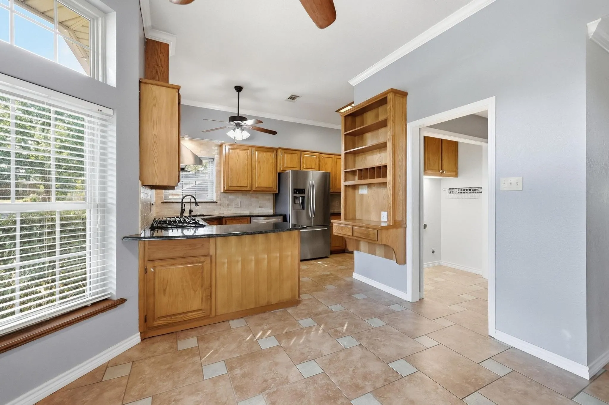 Single Family Residence For Sale in Grayson County , 2809 Caprice Avenue, Denison, Texas 75020, 3 Bedroom, 2 Bathroom, 2 Garage spaces, 2,102 Sqft, built in 1985, mls#21383863, Real Estate Agent in Denison, Homes For Sale in Grayson county, Homes For Sale in Denison, Realtor in Denison Texas, Real Estate Brokerage Independent Realty Texas, Luminita Cordes Realtor