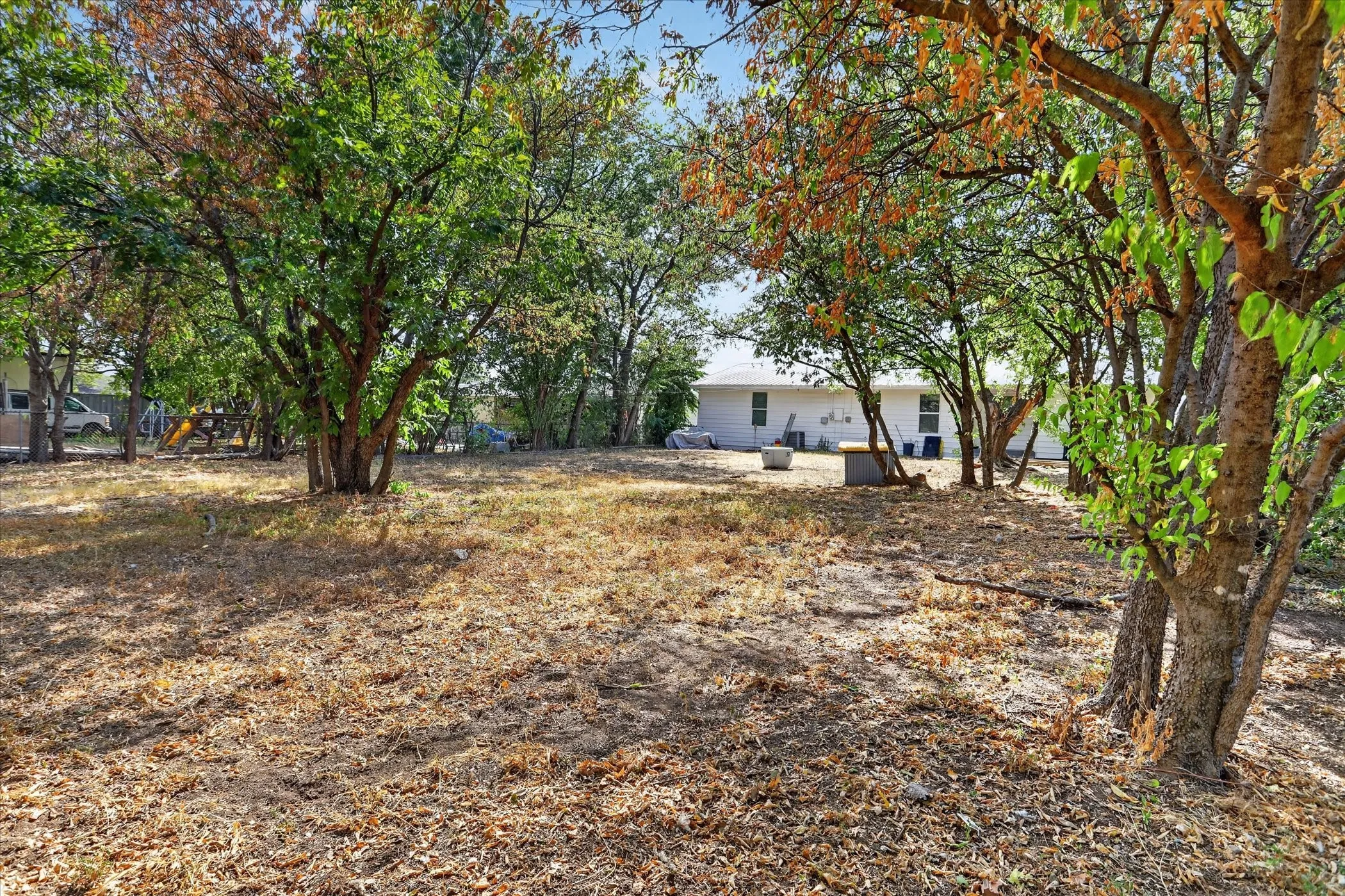 Single Family Residence For Sale in Tarrant County , 108 N Judd Street, White Settlement, Texas 76108, 3 Bedroom, 1 Bathroom, 1 Garage spaces, 1,158 Sqft, built in 1955, mls#21376143, Real Estate Agent in White Settlement, Homes For Sale in Tarrant county, Homes For Sale in White Settlement, Realtor in White Settlement Texas, Real Estate Brokerage Independent Realty Texas, Luminita Cordes Realtor