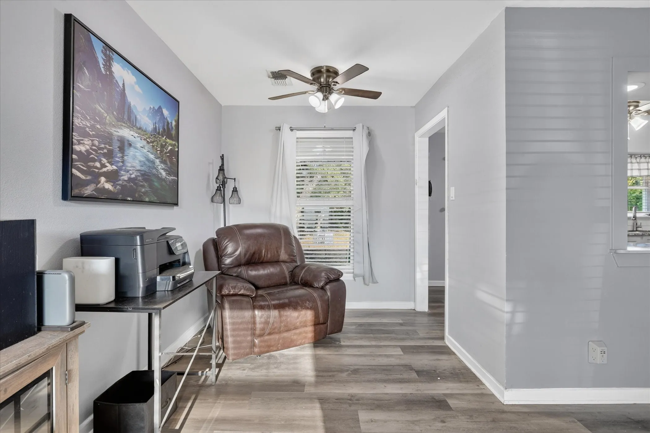 Single Family Residence For Sale in Tarrant County , 108 N Judd Street, White Settlement, Texas 76108, 3 Bedroom, 1 Bathroom, 1 Garage spaces, 1,158 Sqft, built in 1955, mls#21376143, Real Estate Agent in White Settlement, Homes For Sale in Tarrant county, Homes For Sale in White Settlement, Realtor in White Settlement Texas, Real Estate Brokerage Independent Realty Texas, Luminita Cordes Realtor