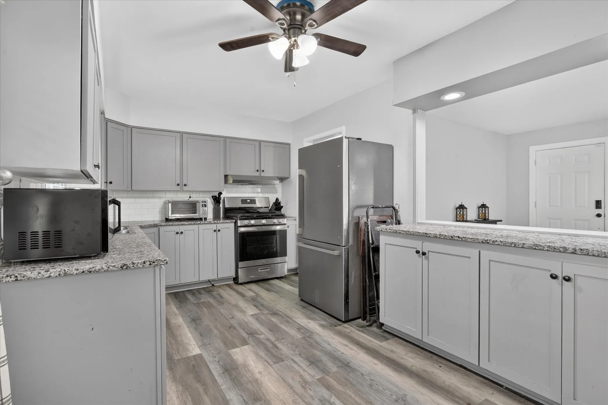 Single Family Residence For Sale in Tarrant County , 108 N Judd Street, White Settlement, Texas 76108, 3 Bedroom, 1 Bathroom, 1 Garage spaces, 1,158 Sqft, built in 1955, mls#21376143, Real Estate Agent in White Settlement, Homes For Sale in Tarrant county, Homes For Sale in White Settlement, Realtor in White Settlement Texas, Real Estate Brokerage Independent Realty Texas, Luminita Cordes Realtor