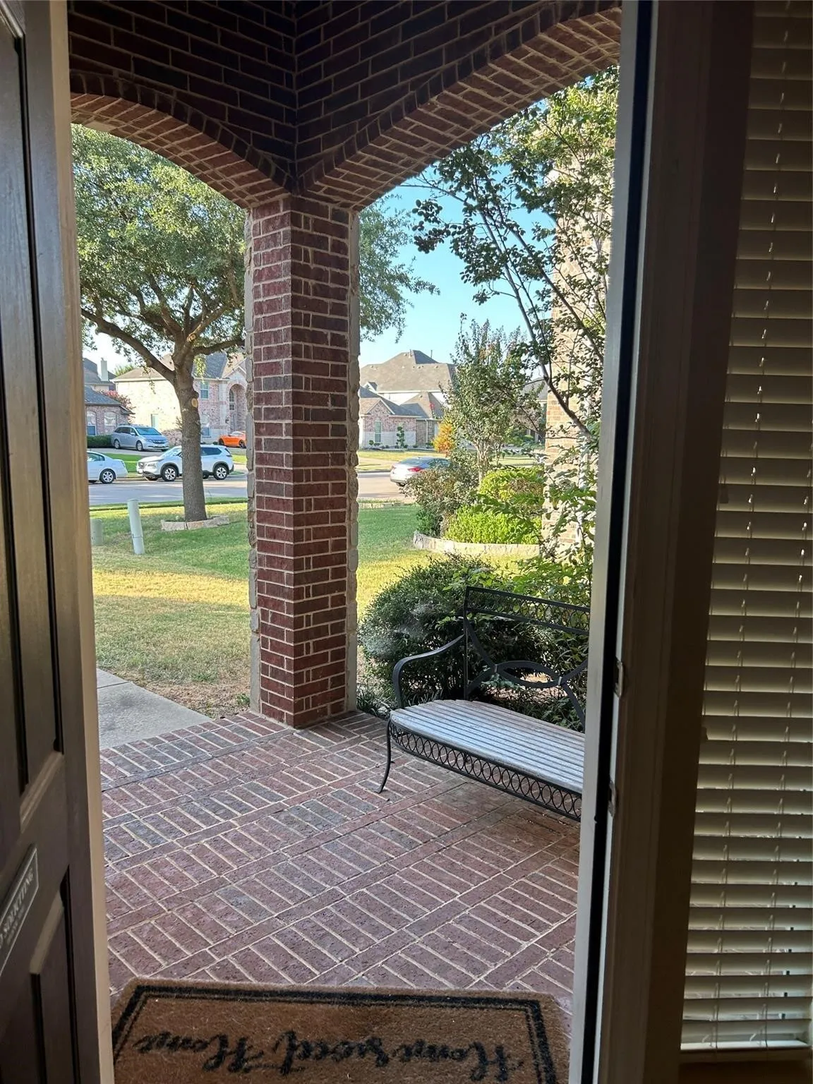 Single Family Residence For Rent in Tarrant County , 2951 N Camino Lagos, Grand Prairie, Texas 75054, 6 Bedroom, 4 Bathroom, 2 Garage spaces, 3,746 Sqft, built in 2005, mls#21385108, Real Estate Agent in Grand Prairie, Homes For Rent in Tarrant county, Homes For Rent in Grand Prairie, Realtor in Grand Prairie Texas, Real Estate Brokerage Independent Realty Texas, Luminita Cordes Realtor