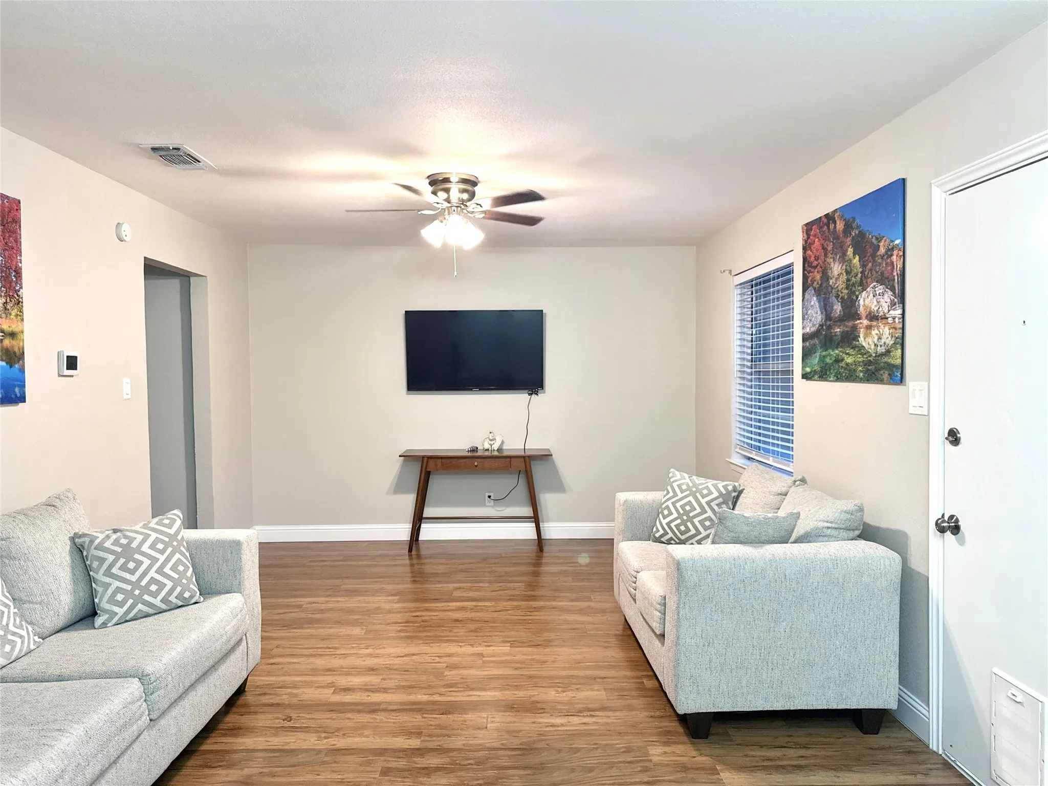 Single Family Residence For Sale in Tarrant County , 8216 Richard Street, White Settlement, Texas 76108, 3 Bedroom, 2 Bathroom, 2 Garage spaces, 1,126 Sqft, built in 1972, mls#21384953, Real Estate Agent in White Settlement, Homes For Sale in Tarrant county, Homes For Sale in White Settlement, Realtor in White Settlement Texas, Real Estate Brokerage Independent Realty Texas, Luminita Cordes Realtor