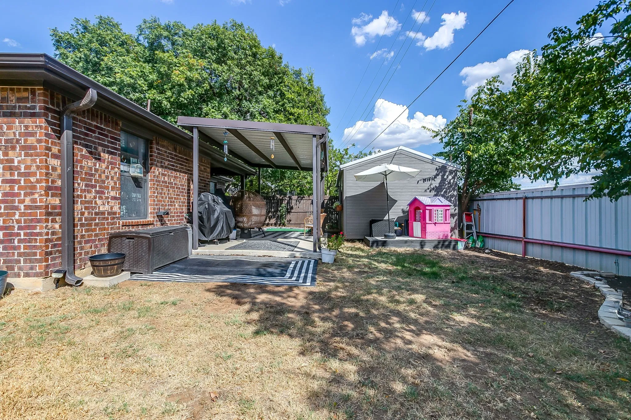 Single Family Residence For Sale in Palo Pinto County , 4000 NE 4th Street, Mineral Wells, Texas 76067, 3 Bedroom, 2 Bathroom, 2 Garage spaces, 1,604 Sqft, built in 2011, mls#21385098, Real Estate Agent in Mineral Wells, Homes For Sale in Palo Pinto county, Homes For Sale in Mineral Wells, Realtor in Mineral Wells Texas, Real Estate Brokerage Independent Realty Texas, Luminita Cordes Realtor