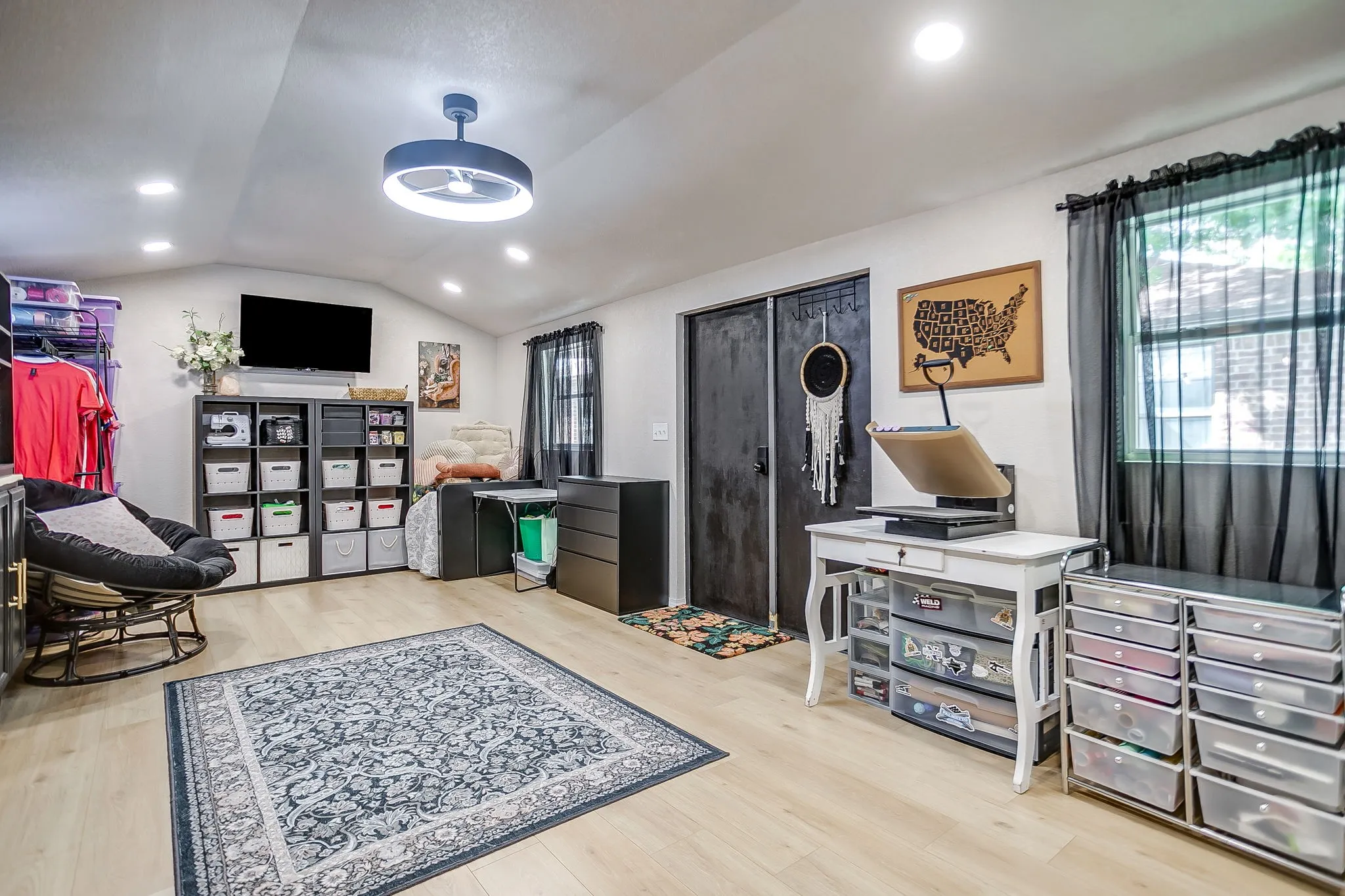 Single Family Residence For Sale in Palo Pinto County , 4000 NE 4th Street, Mineral Wells, Texas 76067, 3 Bedroom, 2 Bathroom, 2 Garage spaces, 1,604 Sqft, built in 2011, mls#21385098, Real Estate Agent in Mineral Wells, Homes For Sale in Palo Pinto county, Homes For Sale in Mineral Wells, Realtor in Mineral Wells Texas, Real Estate Brokerage Independent Realty Texas, Luminita Cordes Realtor