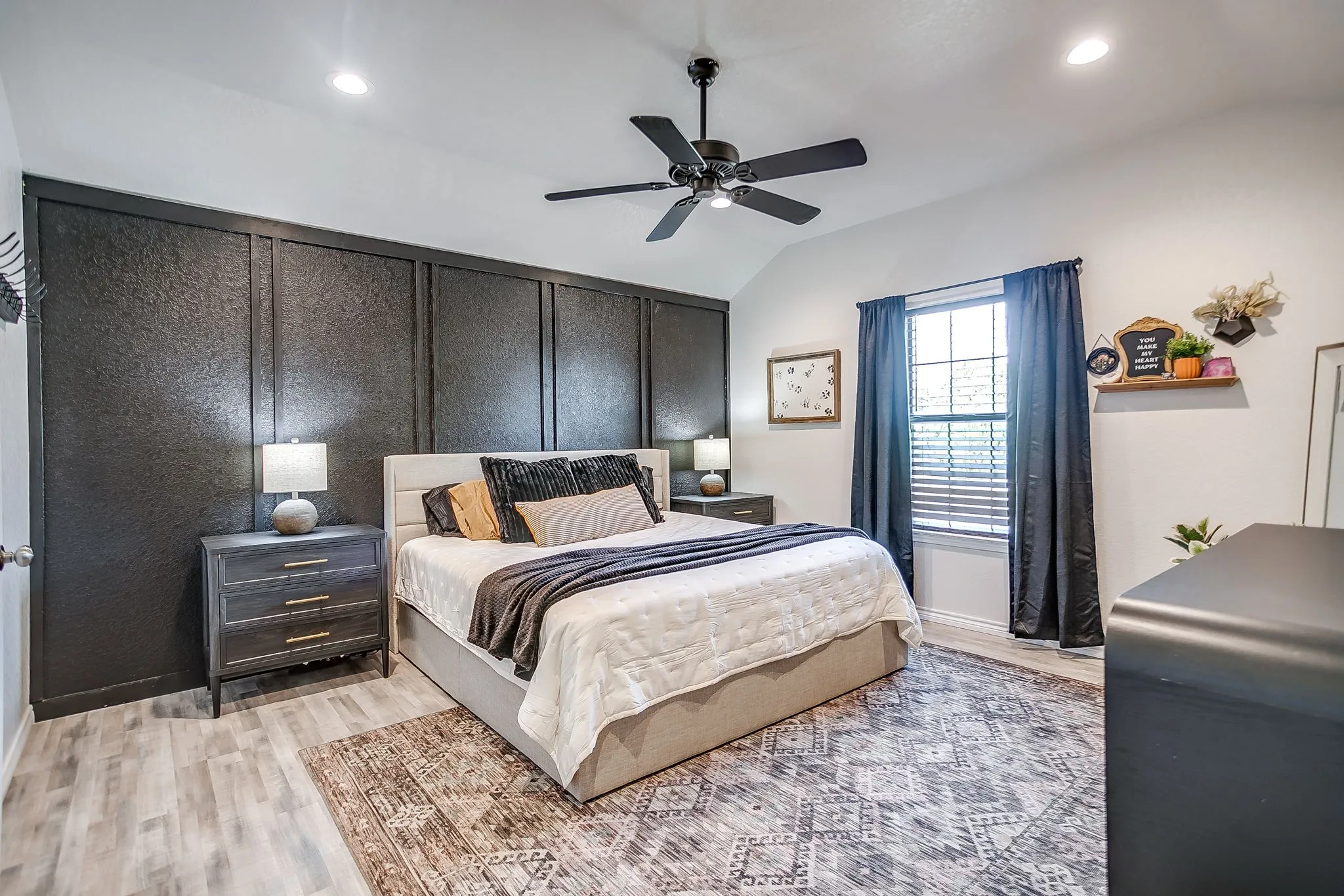 Single Family Residence For Sale in Palo Pinto County , 4000 NE 4th Street, Mineral Wells, Texas 76067, 3 Bedroom, 2 Bathroom, 2 Garage spaces, 1,604 Sqft, built in 2011, mls#21385098, Real Estate Agent in Mineral Wells, Homes For Sale in Palo Pinto county, Homes For Sale in Mineral Wells, Realtor in Mineral Wells Texas, Real Estate Brokerage Independent Realty Texas, Luminita Cordes Realtor