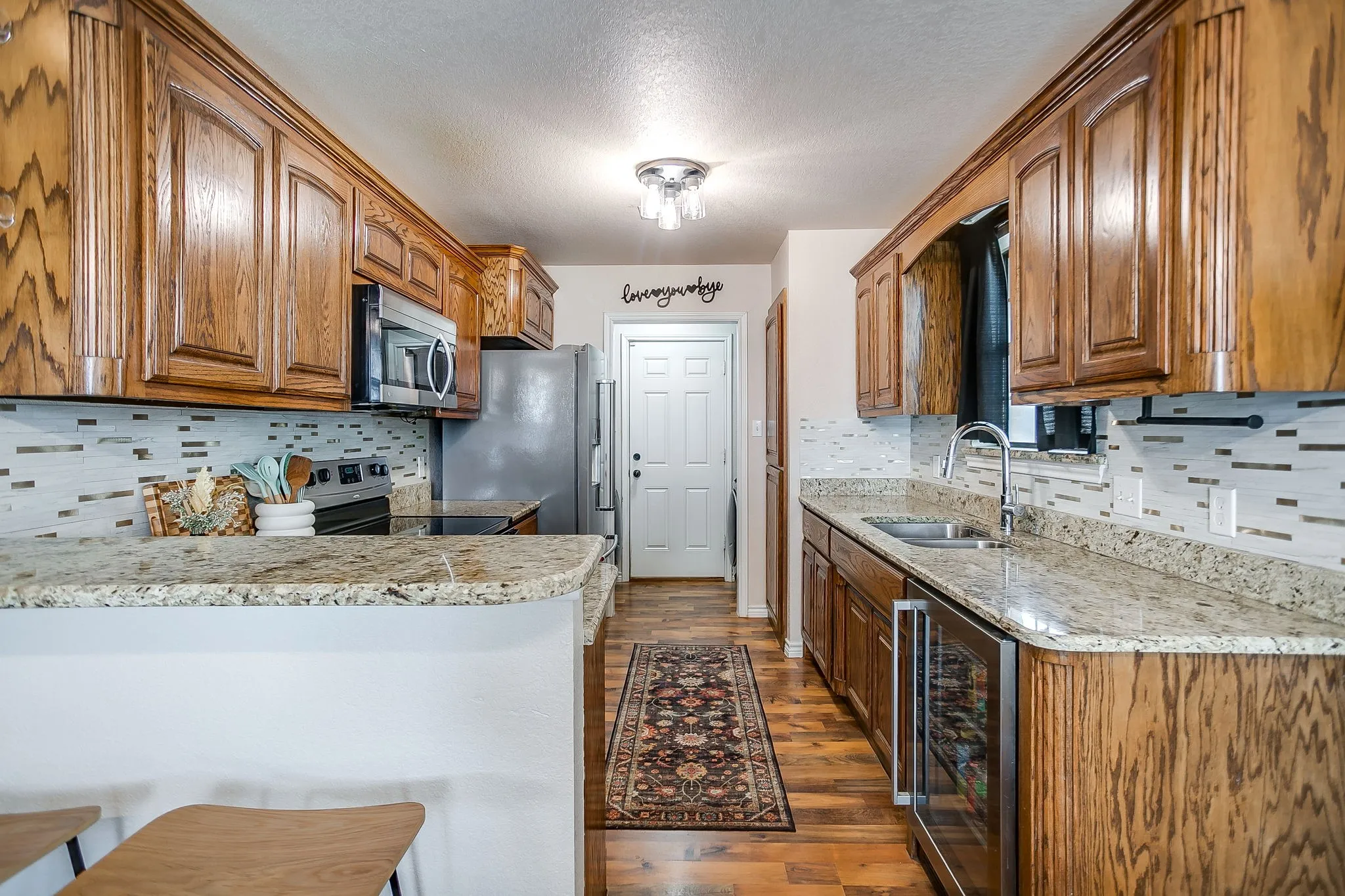 Single Family Residence For Sale in Palo Pinto County , 4000 NE 4th Street, Mineral Wells, Texas 76067, 3 Bedroom, 2 Bathroom, 2 Garage spaces, 1,604 Sqft, built in 2011, mls#21385098, Real Estate Agent in Mineral Wells, Homes For Sale in Palo Pinto county, Homes For Sale in Mineral Wells, Realtor in Mineral Wells Texas, Real Estate Brokerage Independent Realty Texas, Luminita Cordes Realtor