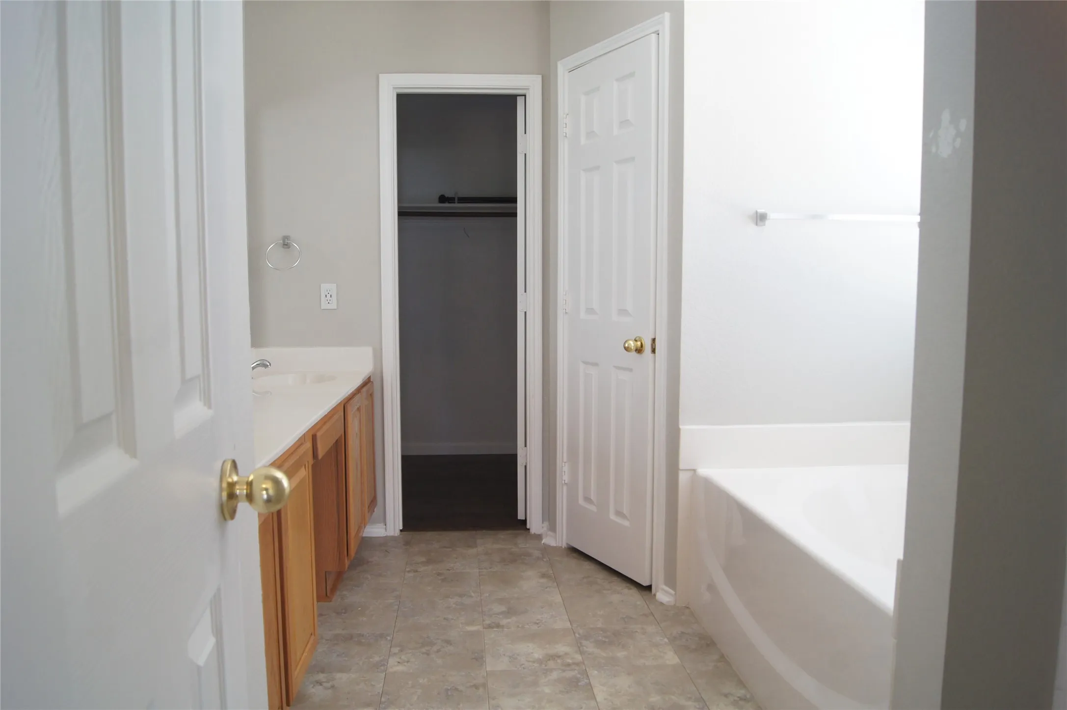 Single Family Residence For Rent in Parker County , 313 Smyth Street, Aledo, Texas 76008, 3 Bedroom, 3 Bathroom, 2 Garage spaces, 2,088 Sqft, built in 2005, mls#21385112, Real Estate Agent in Aledo, Homes For Rent in Parker county, Homes For Rent in Aledo, Realtor in Aledo Texas, Real Estate Brokerage Independent Realty Texas, Luminita Cordes Realtor