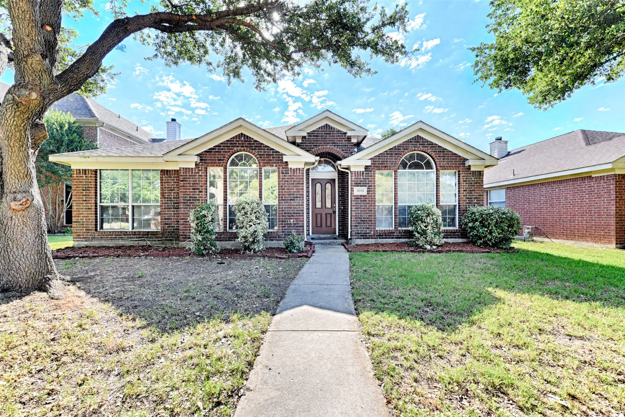 Single Family Residence For Rent in Collin County , 1015 Draycot Court, Allen, Texas 75002, 4 Bedroom, 2 Bathroom, 2 Garage spaces, 2,070 Sqft, built in 1995, mls#21385114, Real Estate Agent in Allen, Homes For Rent in Collin county, Homes For Rent in Allen, Realtor in Allen Texas, Real Estate Brokerage Independent Realty Texas, Luminita Cordes Realtor