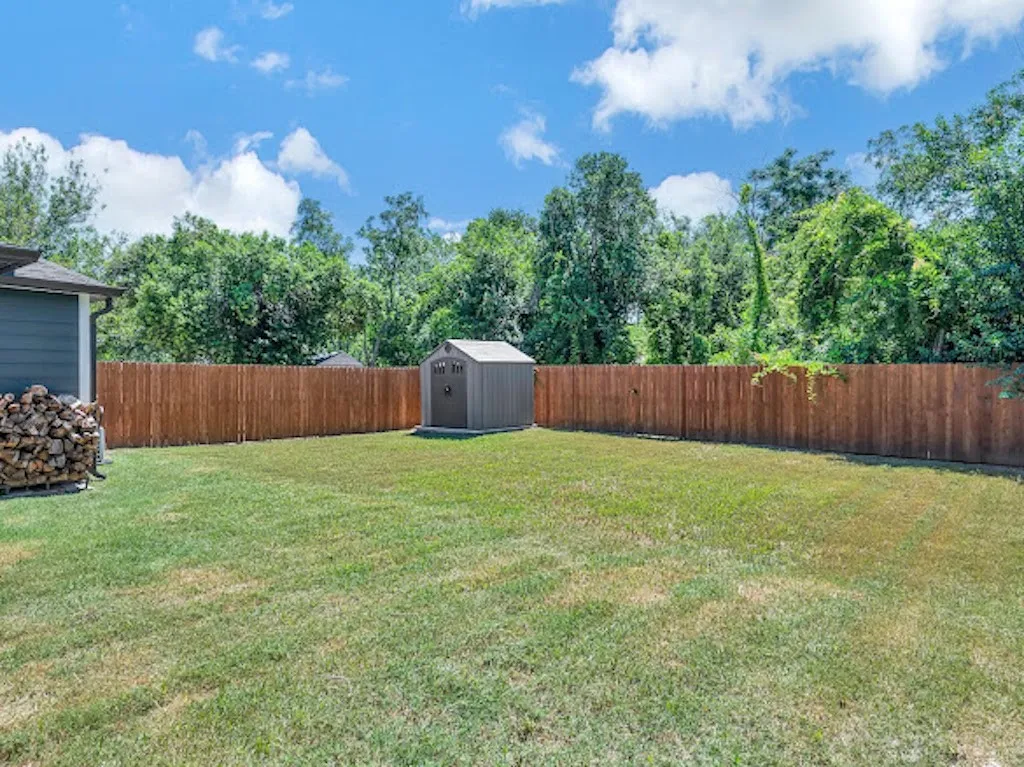 Single Family Residence For Sale in Mc Lennan County , 712 Hines Avenue, Waco, Texas 76706, 3 Bedroom, 2 Bathroom, Garage spaces, 1,811 Sqft, built in 1948, mls#21385106, Real Estate Agent in Waco, Homes For Sale in Mc Lennan county, Homes For Sale in Waco, Realtor in Waco Texas, Real Estate Brokerage Independent Realty Texas, Luminita Cordes Realtor