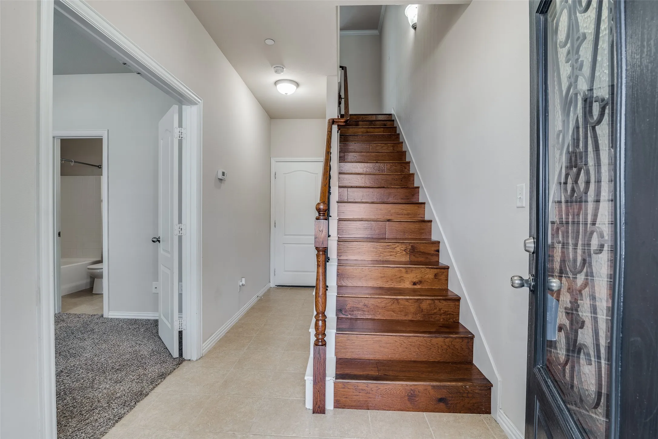 Townhouse For Rent in Denton County , 2500 Rockbrook Drive 29, Lewisville, Texas 75067, 3 Bedroom, 3 Bathroom, 2 Garage spaces, 1,802 Sqft, built in 2012, mls#21385116, Real Estate Agent in Lewisville, Homes For Rent in Denton county, Homes For Rent in Lewisville, Realtor in Lewisville Texas, Real Estate Brokerage Independent Realty Texas, Luminita Cordes Realtor