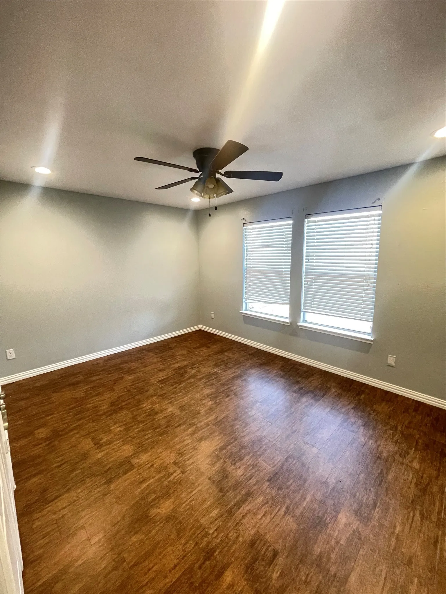 Single Family Residence For Rent in Kaufman County , 2001 Preston Trail, Forney, Texas 75126, 4 Bedroom, 2 Bathroom, 2 Garage spaces, 1,920 Sqft, built in 2006, mls#21384176, Real Estate Agent in Forney, Homes For Rent in Kaufman county, Homes For Rent in Forney, Realtor in Forney Texas, Real Estate Brokerage Independent Realty Texas, Luminita Cordes Realtor