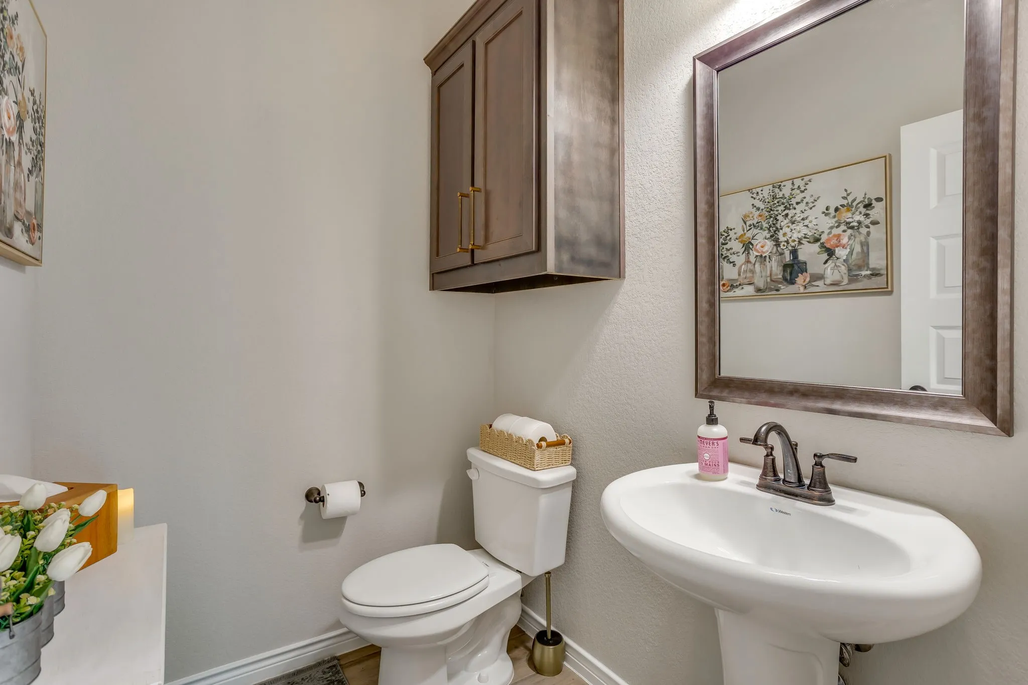 Single Family Residence For Rent in Johnson County , 117 Mockingbird Hill Drive, Joshua, Texas 76058, 4 Bedroom, 4 Bathroom, 2 Garage spaces, 3,168 Sqft, built in 2022, mls#21384161, Real Estate Agent in Joshua, Homes For Rent in Johnson county, Homes For Rent in Joshua, Realtor in Joshua Texas, Real Estate Brokerage Independent Realty Texas, Luminita Cordes Realtor