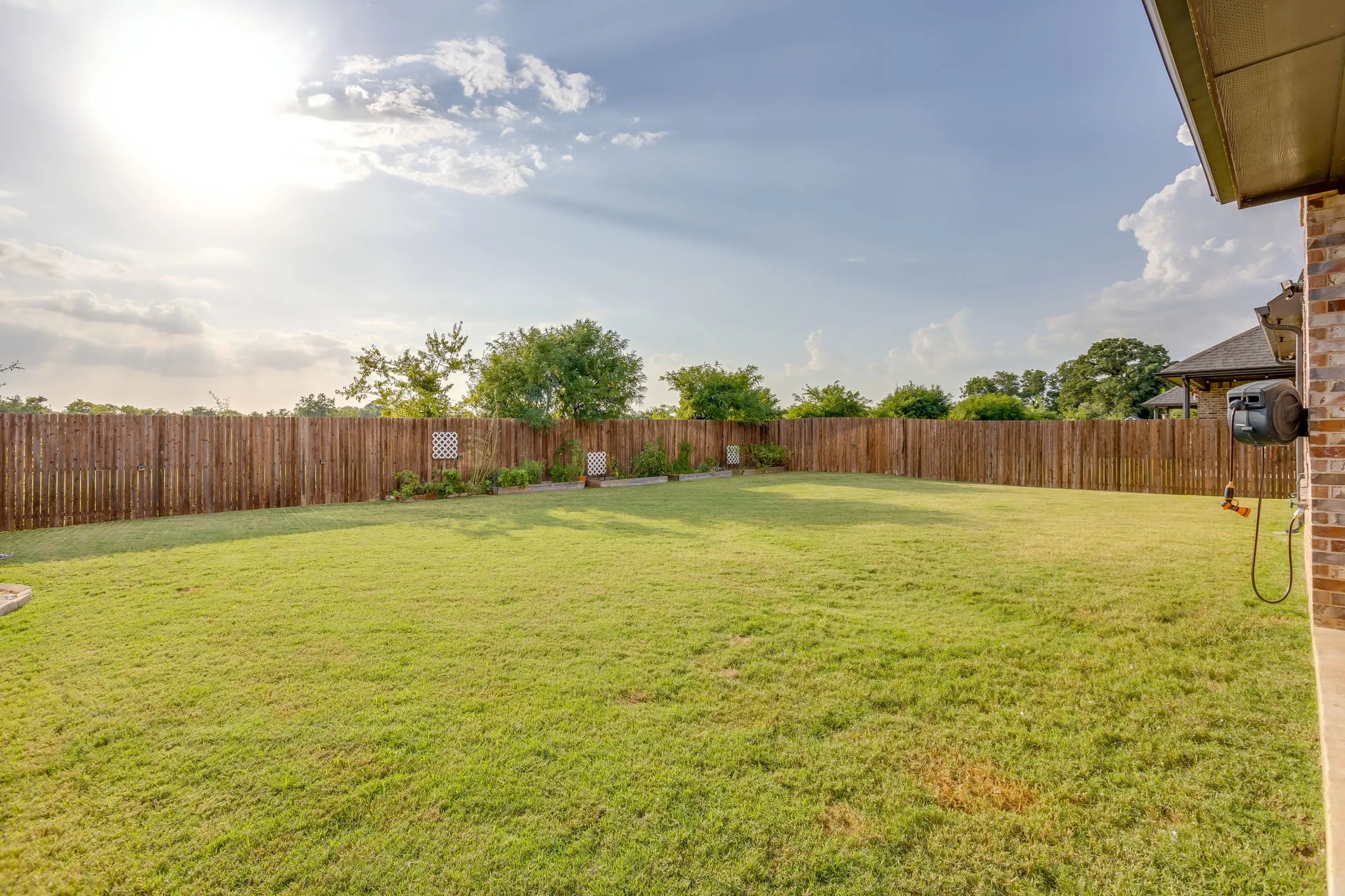 Single Family Residence For Rent in Johnson County , 117 Mockingbird Hill Drive, Joshua, Texas 76058, 4 Bedroom, 4 Bathroom, 2 Garage spaces, 3,168 Sqft, built in 2022, mls#21384161, Real Estate Agent in Joshua, Homes For Rent in Johnson county, Homes For Rent in Joshua, Realtor in Joshua Texas, Real Estate Brokerage Independent Realty Texas, Luminita Cordes Realtor