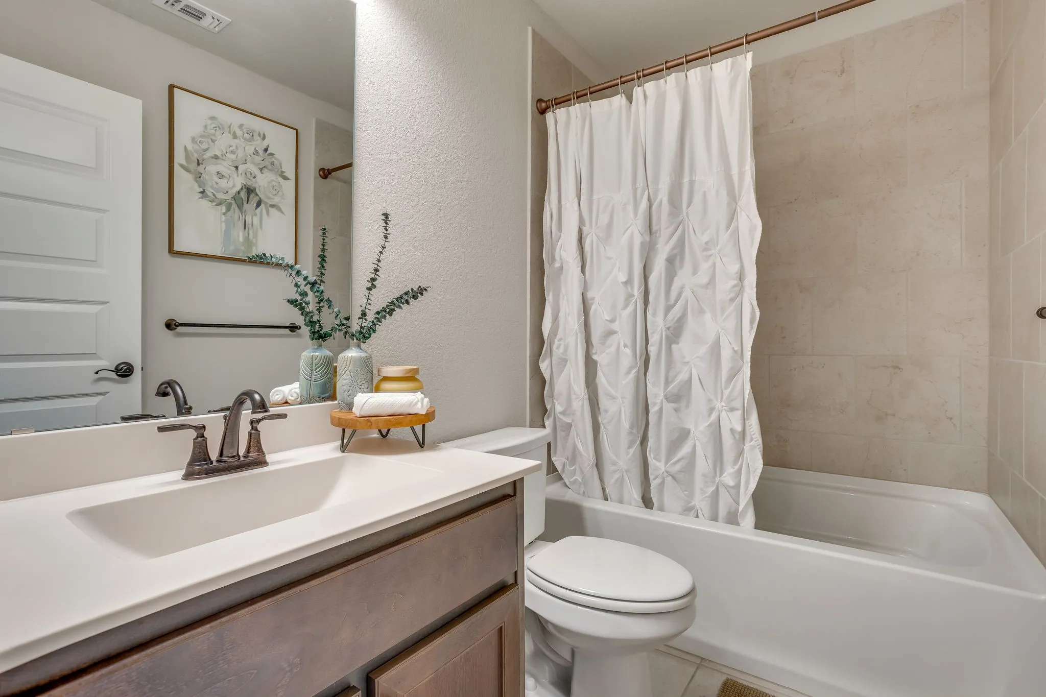 Single Family Residence For Rent in Johnson County , 117 Mockingbird Hill Drive, Joshua, Texas 76058, 4 Bedroom, 4 Bathroom, 2 Garage spaces, 3,168 Sqft, built in 2022, mls#21384161, Real Estate Agent in Joshua, Homes For Rent in Johnson county, Homes For Rent in Joshua, Realtor in Joshua Texas, Real Estate Brokerage Independent Realty Texas, Luminita Cordes Realtor