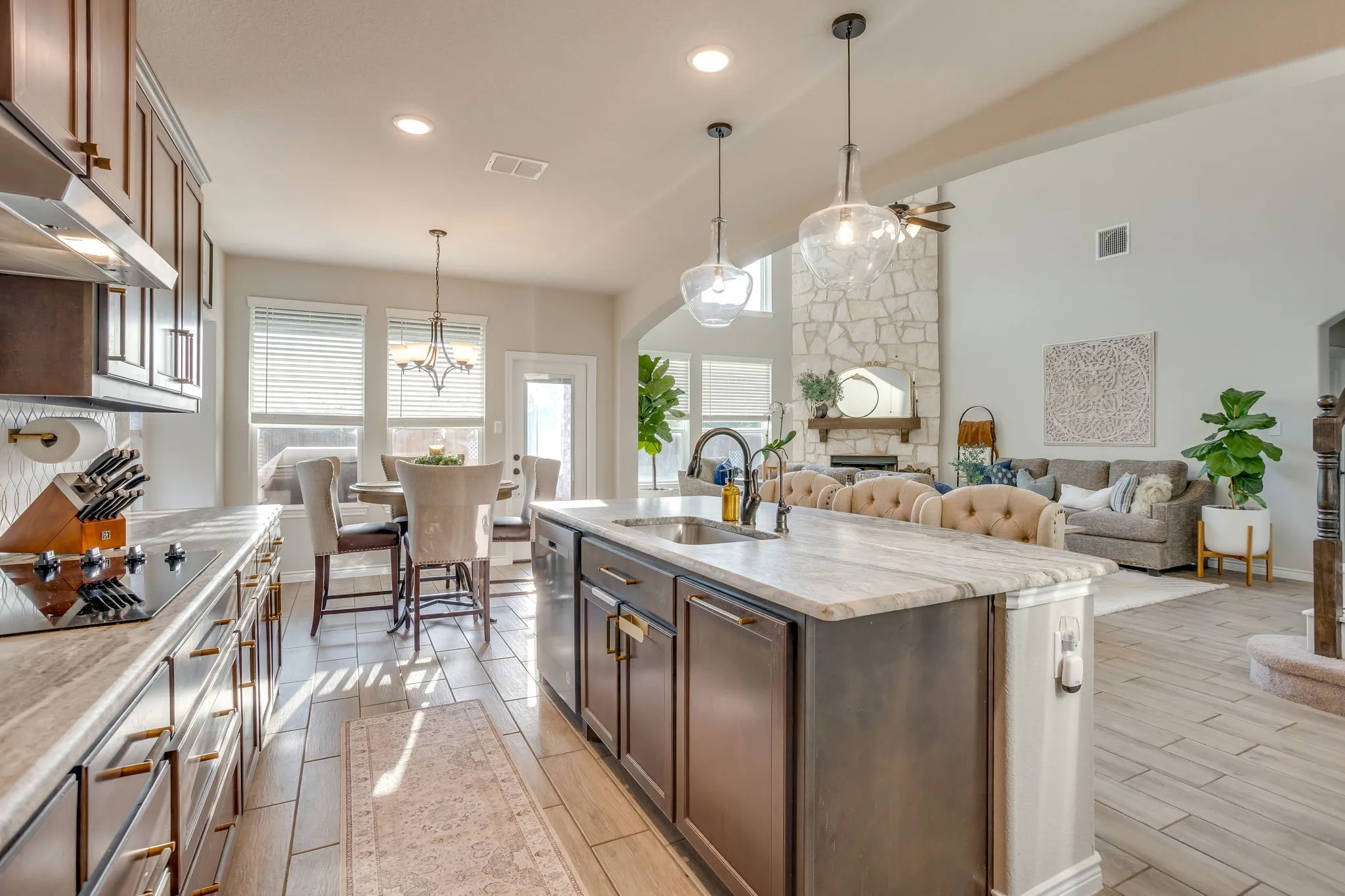 Single Family Residence For Rent in Johnson County , 117 Mockingbird Hill Drive, Joshua, Texas 76058, 4 Bedroom, 4 Bathroom, 2 Garage spaces, 3,168 Sqft, built in 2022, mls#21384161, Real Estate Agent in Joshua, Homes For Rent in Johnson county, Homes For Rent in Joshua, Realtor in Joshua Texas, Real Estate Brokerage Independent Realty Texas, Luminita Cordes Realtor