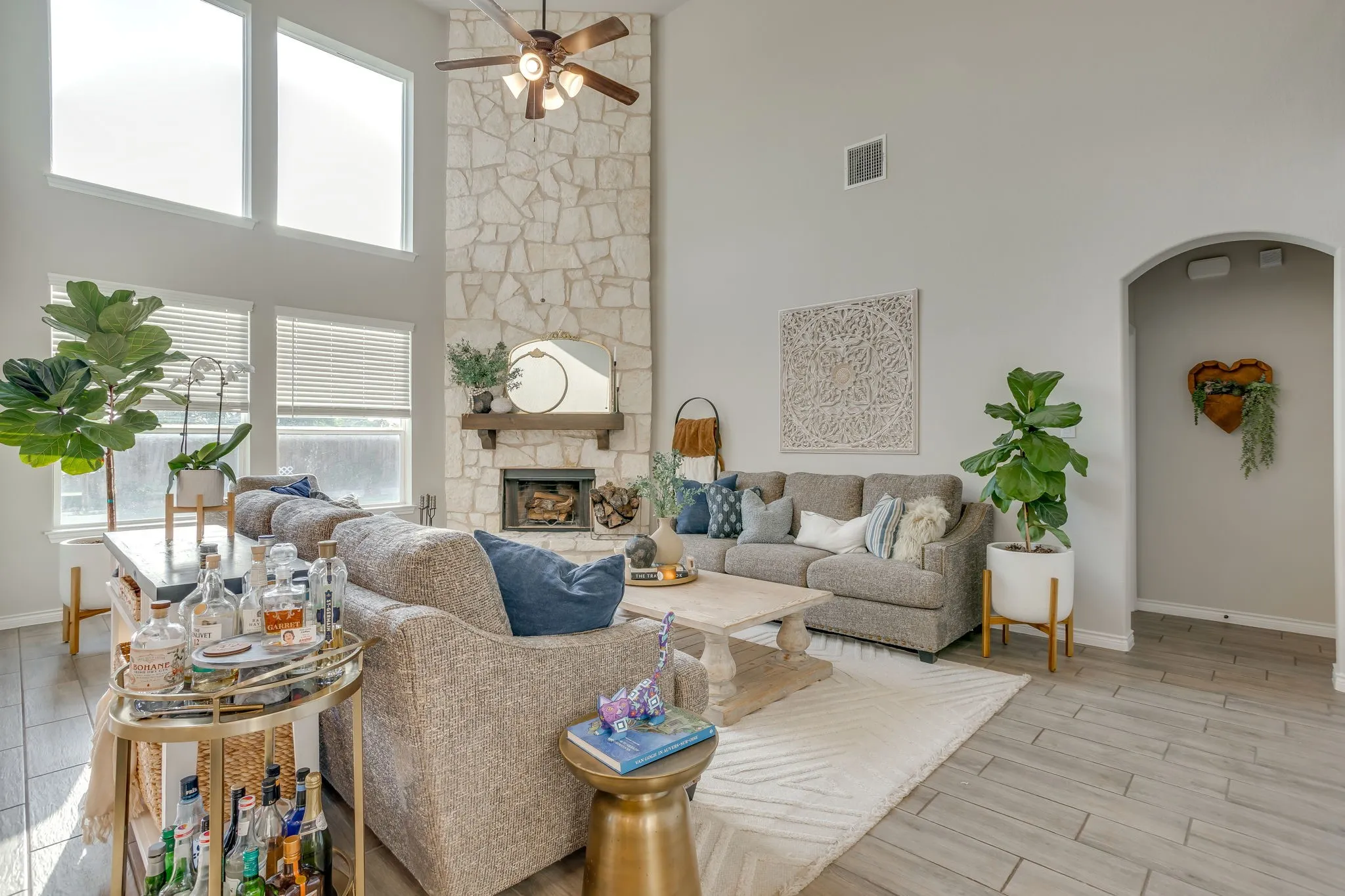 Single Family Residence For Rent in Johnson County , 117 Mockingbird Hill Drive, Joshua, Texas 76058, 4 Bedroom, 4 Bathroom, 2 Garage spaces, 3,168 Sqft, built in 2022, mls#21384161, Real Estate Agent in Joshua, Homes For Rent in Johnson county, Homes For Rent in Joshua, Realtor in Joshua Texas, Real Estate Brokerage Independent Realty Texas, Luminita Cordes Realtor
