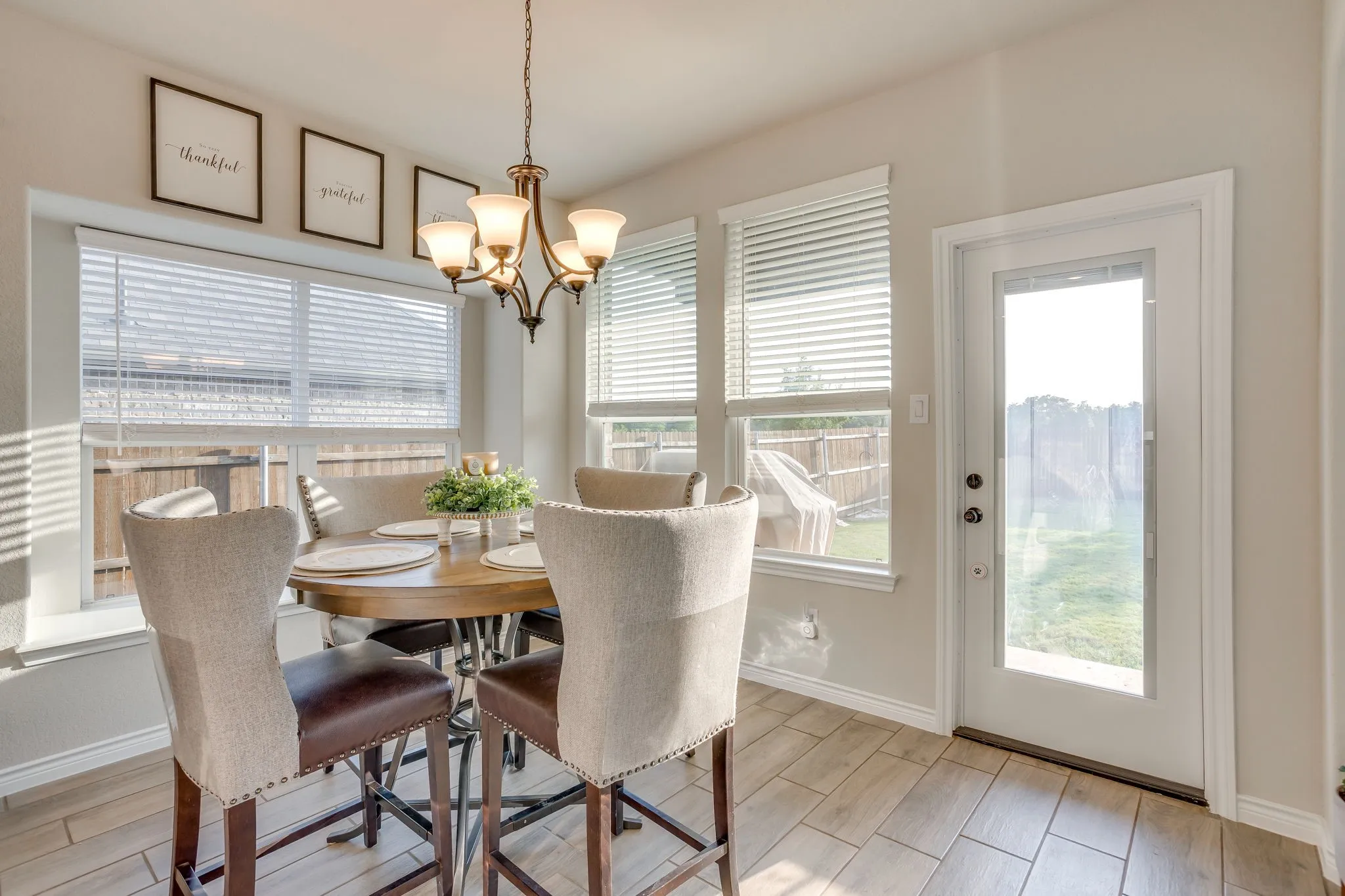 Single Family Residence For Rent in Johnson County , 117 Mockingbird Hill Drive, Joshua, Texas 76058, 4 Bedroom, 4 Bathroom, 2 Garage spaces, 3,168 Sqft, built in 2022, mls#21384161, Real Estate Agent in Joshua, Homes For Rent in Johnson county, Homes For Rent in Joshua, Realtor in Joshua Texas, Real Estate Brokerage Independent Realty Texas, Luminita Cordes Realtor