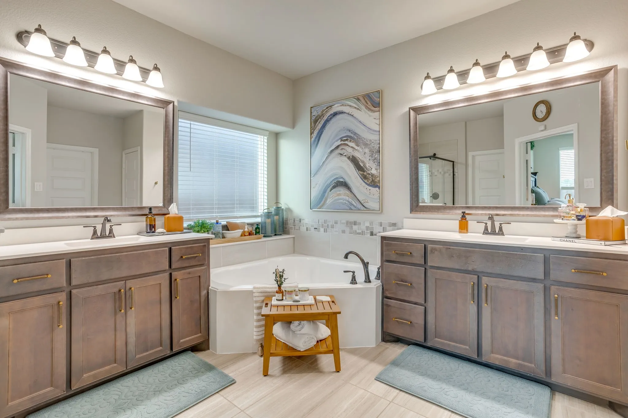 Single Family Residence For Rent in Johnson County , 117 Mockingbird Hill Drive, Joshua, Texas 76058, 4 Bedroom, 4 Bathroom, 2 Garage spaces, 3,168 Sqft, built in 2022, mls#21384161, Real Estate Agent in Joshua, Homes For Rent in Johnson county, Homes For Rent in Joshua, Realtor in Joshua Texas, Real Estate Brokerage Independent Realty Texas, Luminita Cordes Realtor