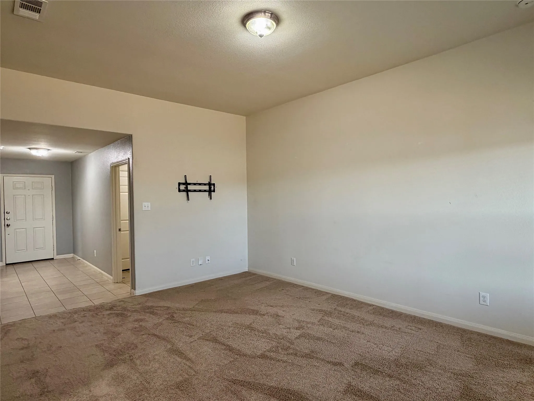 Single Family Residence For Sale in Wise County , 118 Chisholm Springs Court, Newark, Texas 76071, 3 Bedroom, 2 Bathroom, 2 Garage spaces, 1,330 Sqft, built in 2011, mls#21385078, Real Estate Agent in Newark, Homes For Sale in Wise county, Homes For Sale in Newark, Realtor in Newark Texas, Real Estate Brokerage Independent Realty Texas, Luminita Cordes Realtor