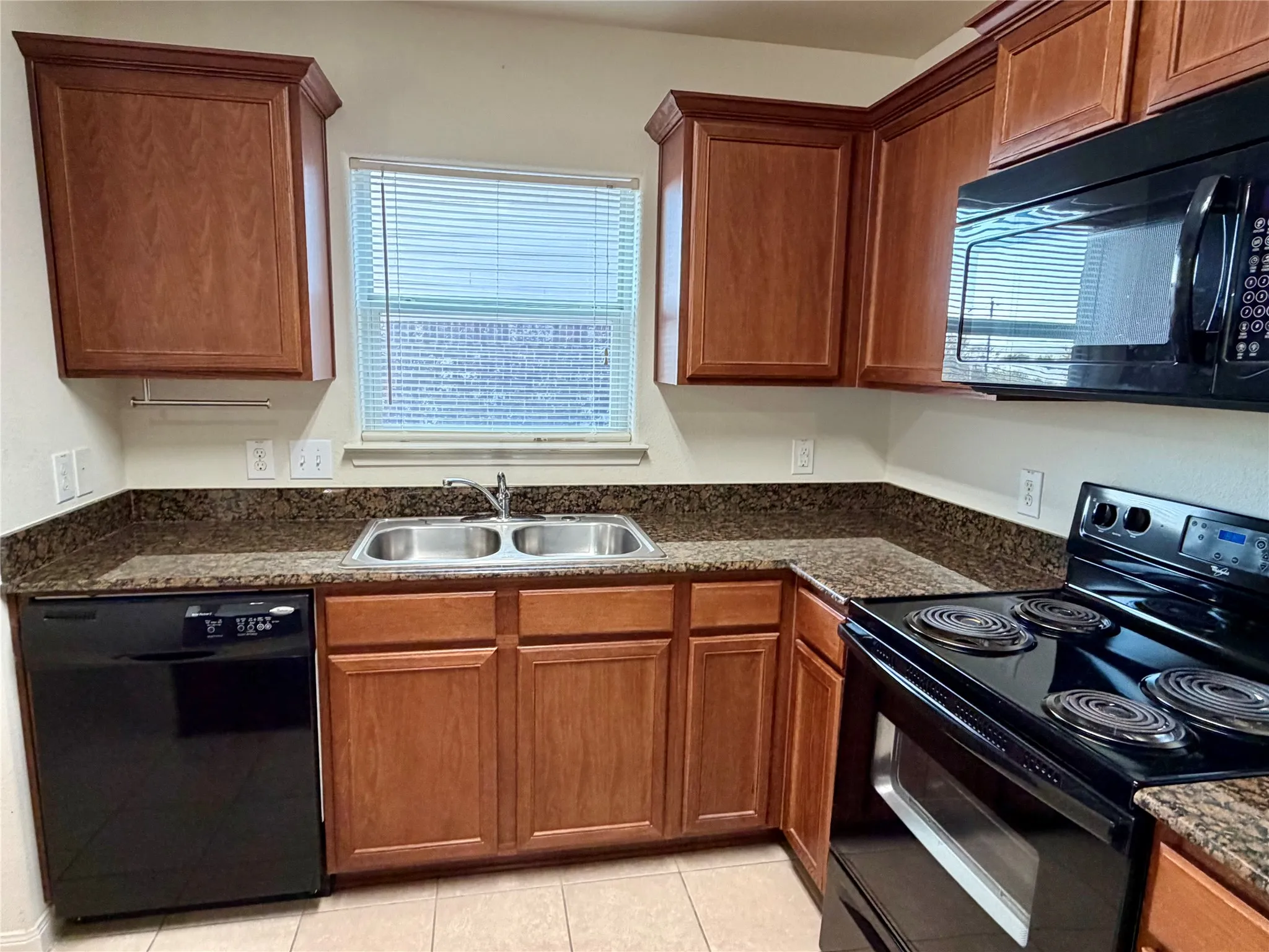 Single Family Residence For Sale in Wise County , 118 Chisholm Springs Court, Newark, Texas 76071, 3 Bedroom, 2 Bathroom, 2 Garage spaces, 1,330 Sqft, built in 2011, mls#21385078, Real Estate Agent in Newark, Homes For Sale in Wise county, Homes For Sale in Newark, Realtor in Newark Texas, Real Estate Brokerage Independent Realty Texas, Luminita Cordes Realtor