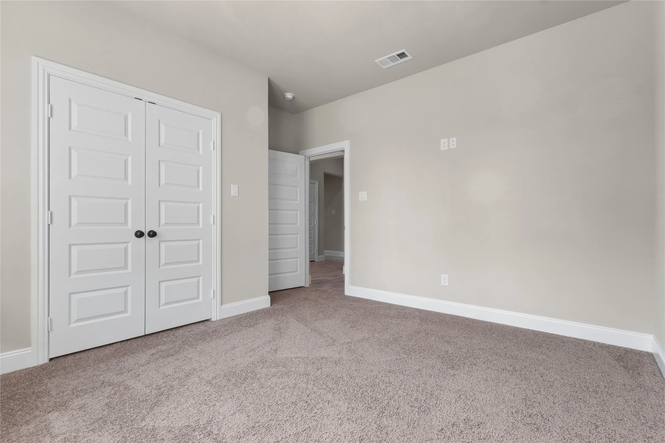 Single Family Residence For Sale in Navarro County , 502 S 14th St, Corsicana, Texas 75110, 4 Bedroom, 2 Bathroom, 2 Garage spaces, 2,001 Sqft, built in 2026, mls#21385035, Real Estate Agent in Corsicana, Homes For Sale in Navarro county, Homes For Sale in Corsicana, Realtor in Corsicana Texas, Real Estate Brokerage Independent Realty Texas, Luminita Cordes Realtor