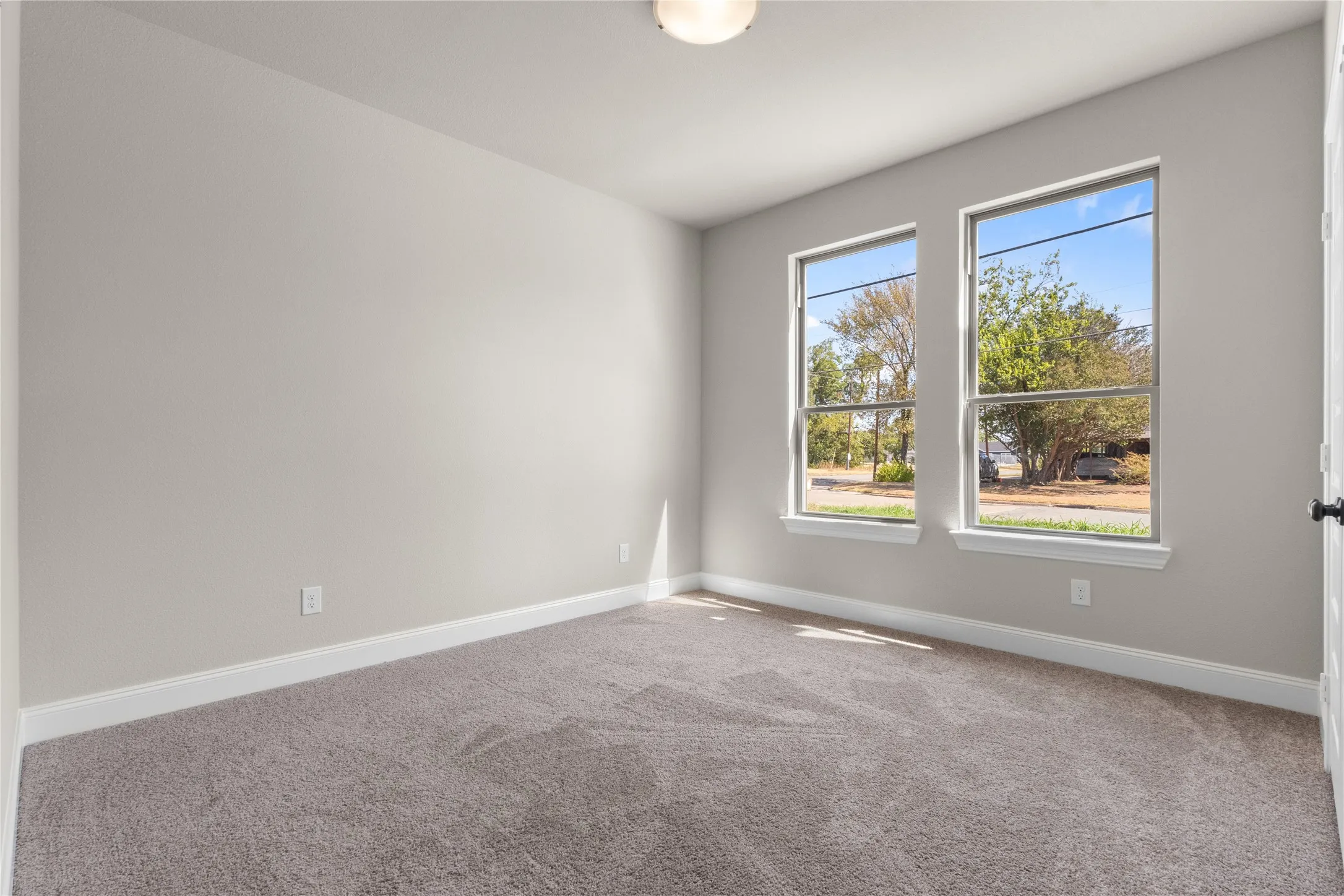 Single Family Residence For Sale in Navarro County , 502 S 14th St, Corsicana, Texas 75110, 4 Bedroom, 2 Bathroom, 2 Garage spaces, 2,001 Sqft, built in 2026, mls#21385035, Real Estate Agent in Corsicana, Homes For Sale in Navarro county, Homes For Sale in Corsicana, Realtor in Corsicana Texas, Real Estate Brokerage Independent Realty Texas, Luminita Cordes Realtor