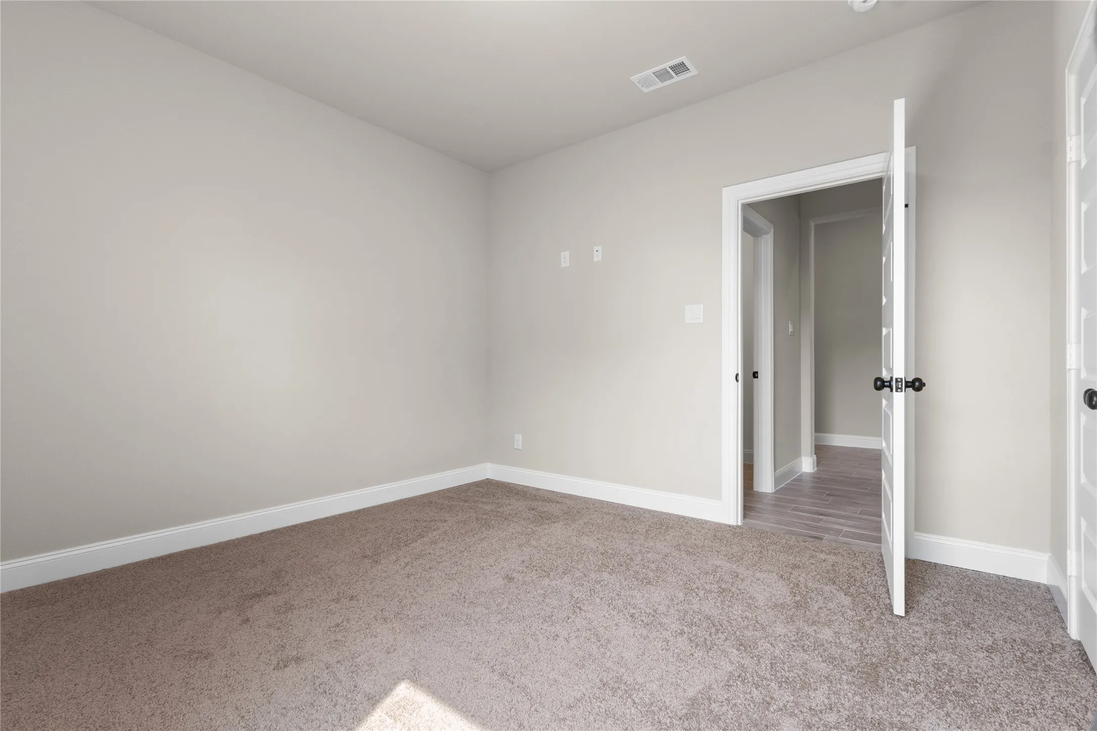 Single Family Residence For Sale in Navarro County , 502 S 14th St, Corsicana, Texas 75110, 4 Bedroom, 2 Bathroom, 2 Garage spaces, 2,001 Sqft, built in 2026, mls#21385035, Real Estate Agent in Corsicana, Homes For Sale in Navarro county, Homes For Sale in Corsicana, Realtor in Corsicana Texas, Real Estate Brokerage Independent Realty Texas, Luminita Cordes Realtor