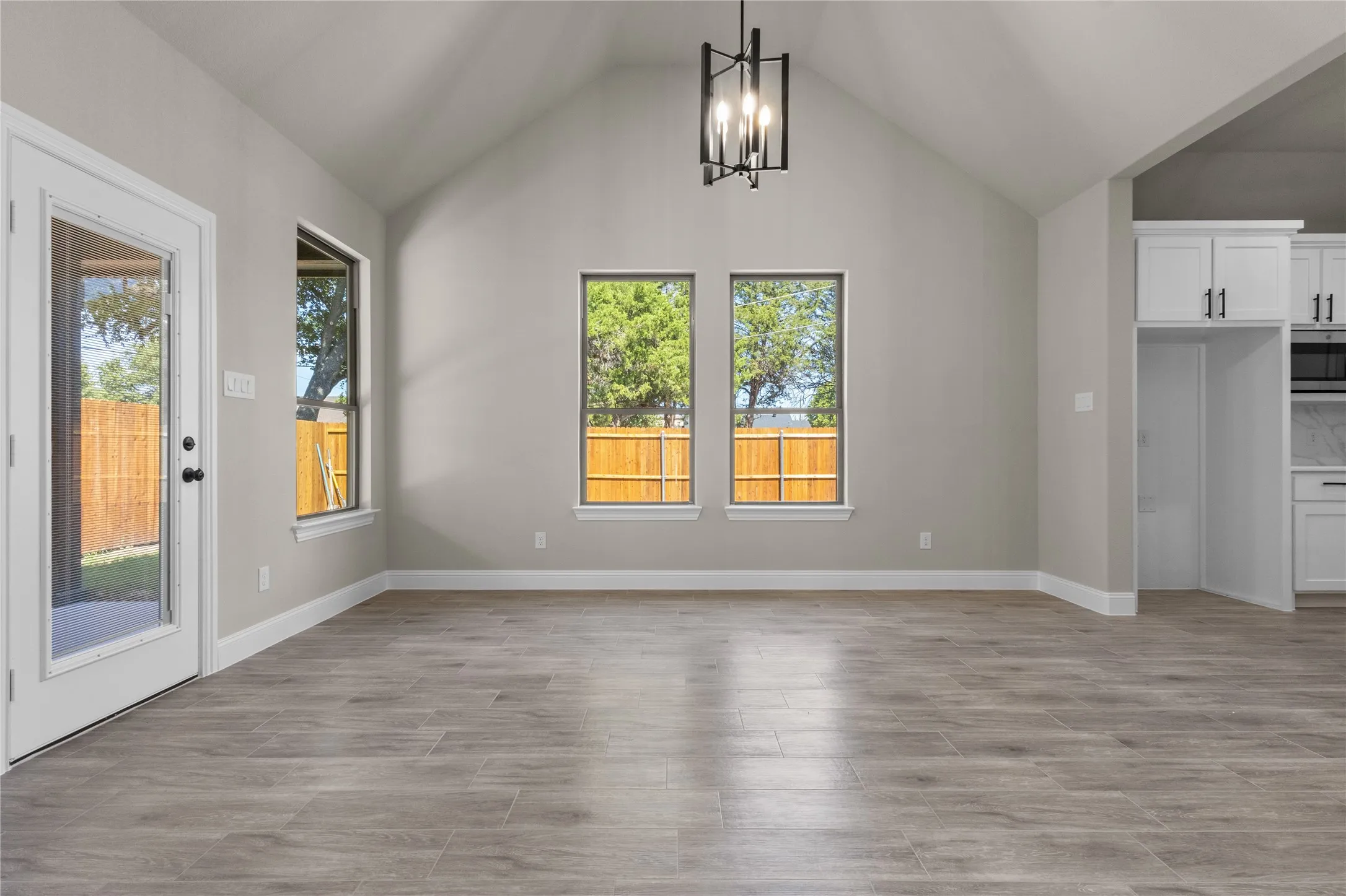 Single Family Residence For Sale in Navarro County , 502 S 14th St, Corsicana, Texas 75110, 4 Bedroom, 2 Bathroom, 2 Garage spaces, 2,001 Sqft, built in 2026, mls#21385035, Real Estate Agent in Corsicana, Homes For Sale in Navarro county, Homes For Sale in Corsicana, Realtor in Corsicana Texas, Real Estate Brokerage Independent Realty Texas, Luminita Cordes Realtor