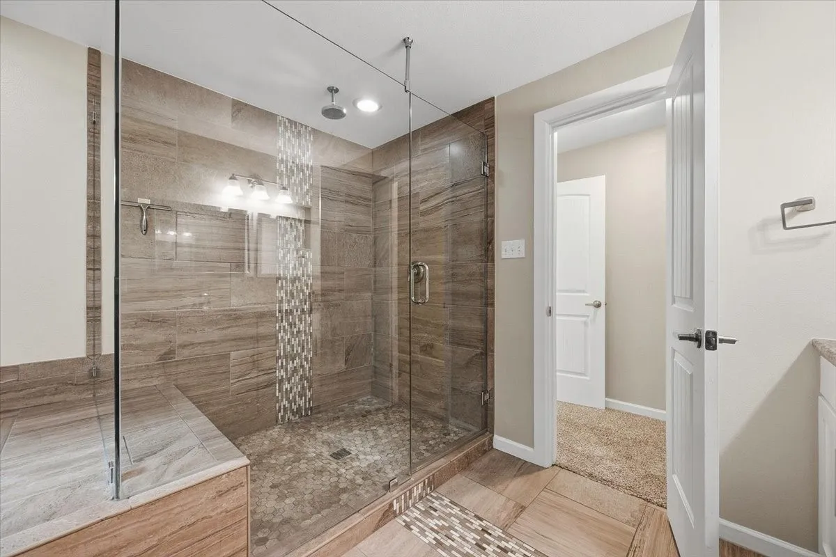Single Family Residence For Rent in Tarrant County , 401 N Bailey Avenue, Fort Worth, Texas 76107, 4 Bedroom, 3 Bathroom, Garage spaces, 3,633 Sqft, built in 1946, mls#21382573, Real Estate Agent in Fort Worth, Homes For Rent in Tarrant county, Homes For Rent in Fort Worth, Realtor in Fort Worth Texas, Real Estate Brokerage Independent Realty Texas, Luminita Cordes Realtor