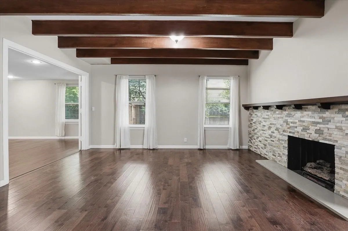 Single Family Residence For Rent in Tarrant County , 401 N Bailey Avenue, Fort Worth, Texas 76107, 4 Bedroom, 3 Bathroom, Garage spaces, 3,633 Sqft, built in 1946, mls#21382573, Real Estate Agent in Fort Worth, Homes For Rent in Tarrant county, Homes For Rent in Fort Worth, Realtor in Fort Worth Texas, Real Estate Brokerage Independent Realty Texas, Luminita Cordes Realtor