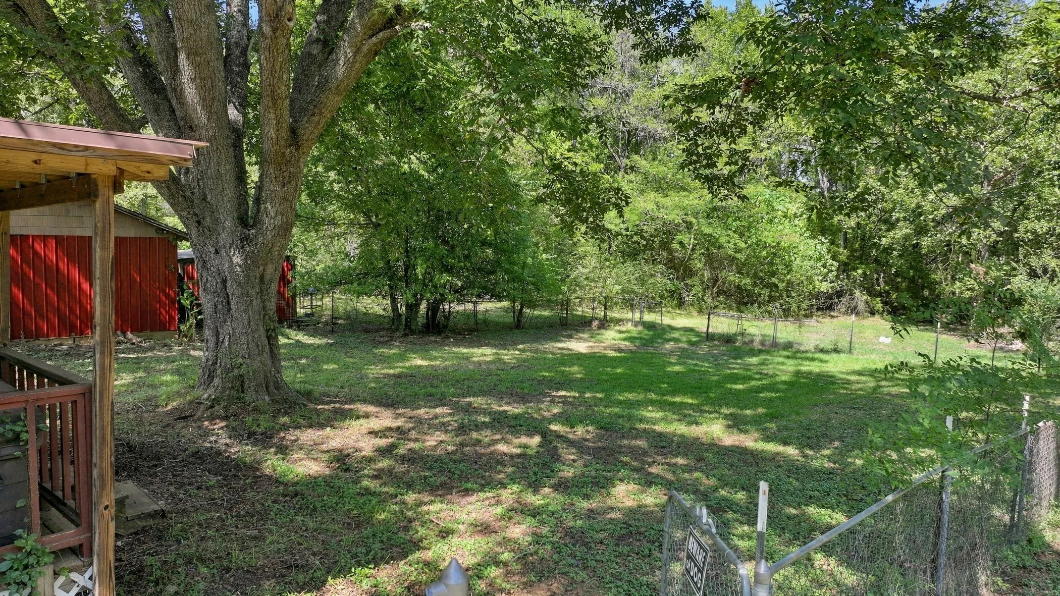 Single Family Residence For Sale in Anderson County , 3357 E Fm 323, Palestine, Texas 75801, 4 Bedroom, 2 Bathroom, Garage spaces, 2,430 Sqft, built in 1975, mls#21384775, Real Estate Agent in Palestine, Homes For Sale in Anderson county, Homes For Sale in Palestine, Realtor in Palestine Texas, Real Estate Brokerage Independent Realty Texas, Luminita Cordes Realtor