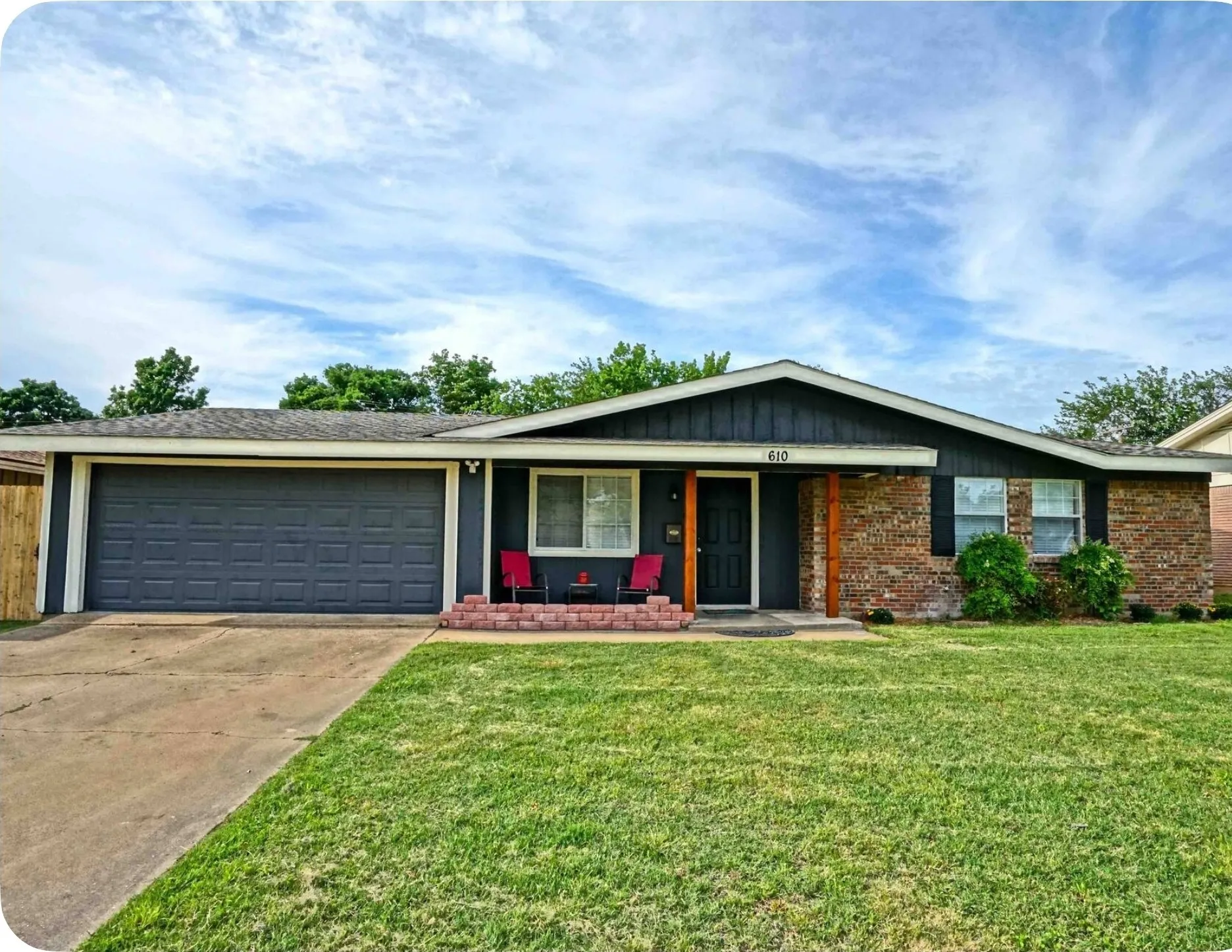 Single Family Residence For Rent in Tarrant County , 610 Jones Street, Euless, Texas 76040, 3 Bedroom, 2 Bathroom, 2 Garage spaces, 1,188 Sqft, built in 1961, mls#21385123, Real Estate Agent in Euless, Homes For Rent in Tarrant county, Homes For Rent in Euless, Realtor in Euless Texas, Real Estate Brokerage Independent Realty Texas, Luminita Cordes Realtor