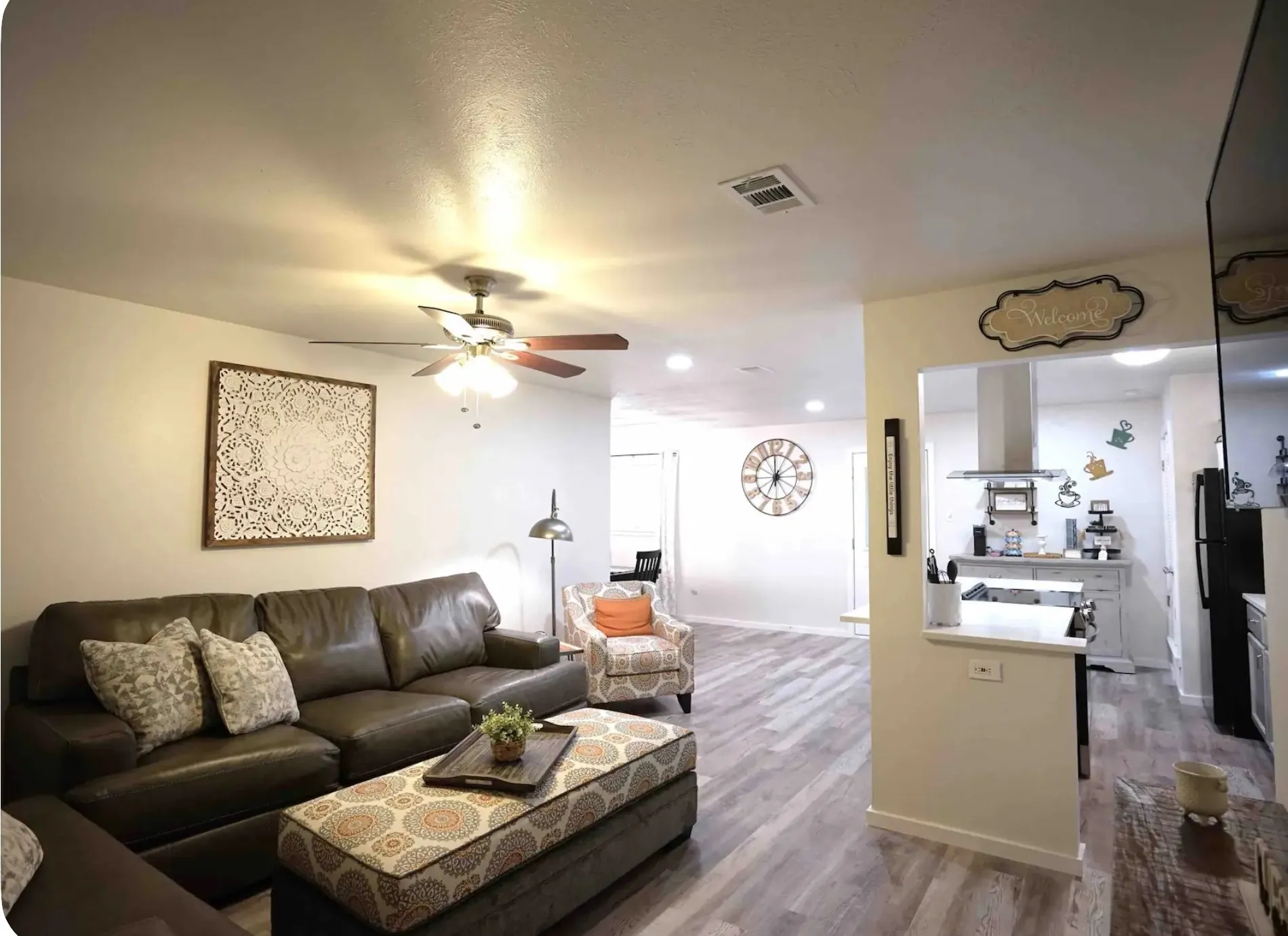 Single Family Residence For Rent in Tarrant County , 610 Jones Street, Euless, Texas 76040, 3 Bedroom, 2 Bathroom, 2 Garage spaces, 1,188 Sqft, built in 1961, mls#21385123, Real Estate Agent in Euless, Homes For Rent in Tarrant county, Homes For Rent in Euless, Realtor in Euless Texas, Real Estate Brokerage Independent Realty Texas, Luminita Cordes Realtor