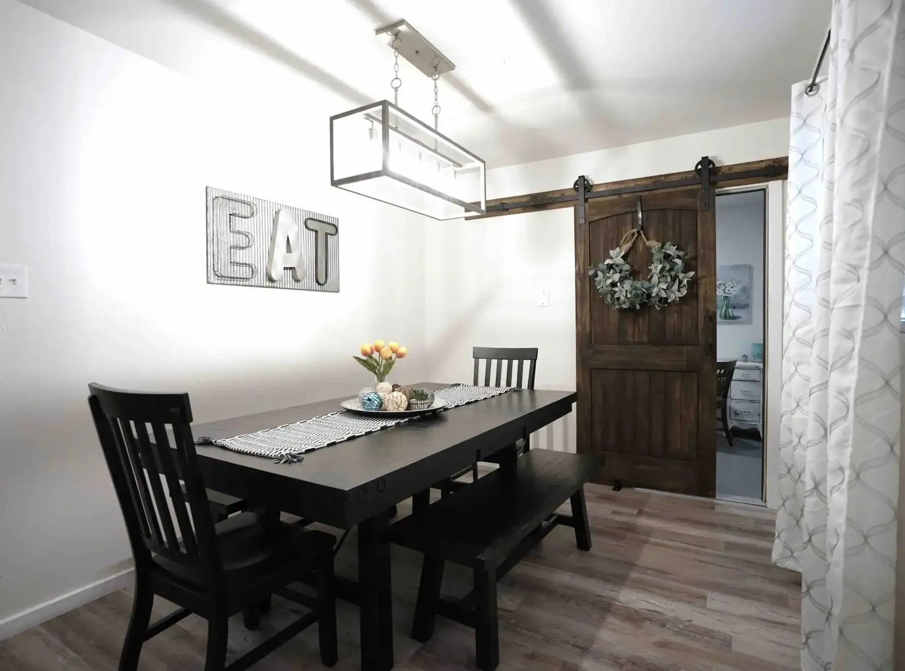 Single Family Residence For Rent in Tarrant County , 610 Jones Street, Euless, Texas 76040, 3 Bedroom, 2 Bathroom, 2 Garage spaces, 1,188 Sqft, built in 1961, mls#21385123, Real Estate Agent in Euless, Homes For Rent in Tarrant county, Homes For Rent in Euless, Realtor in Euless Texas, Real Estate Brokerage Independent Realty Texas, Luminita Cordes Realtor