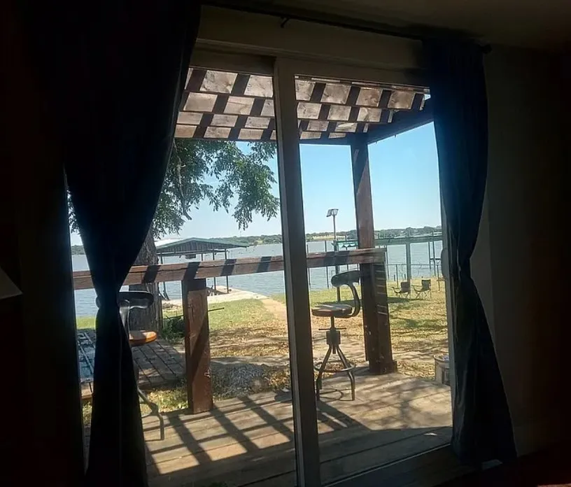 Manufactured Home For Sale in Hood County , 3613 Pecan Grove Court, Granbury, Texas 76048, 1 Bedroom, 1 Bathroom, 2 Garage spaces, 672 Sqft, built in 1970, mls#21385125, Real Estate Agent in Granbury, Homes For Sale in Hood county, Homes For Sale in Granbury, Realtor in Granbury Texas, Real Estate Brokerage Independent Realty Texas, Luminita Cordes Realtor