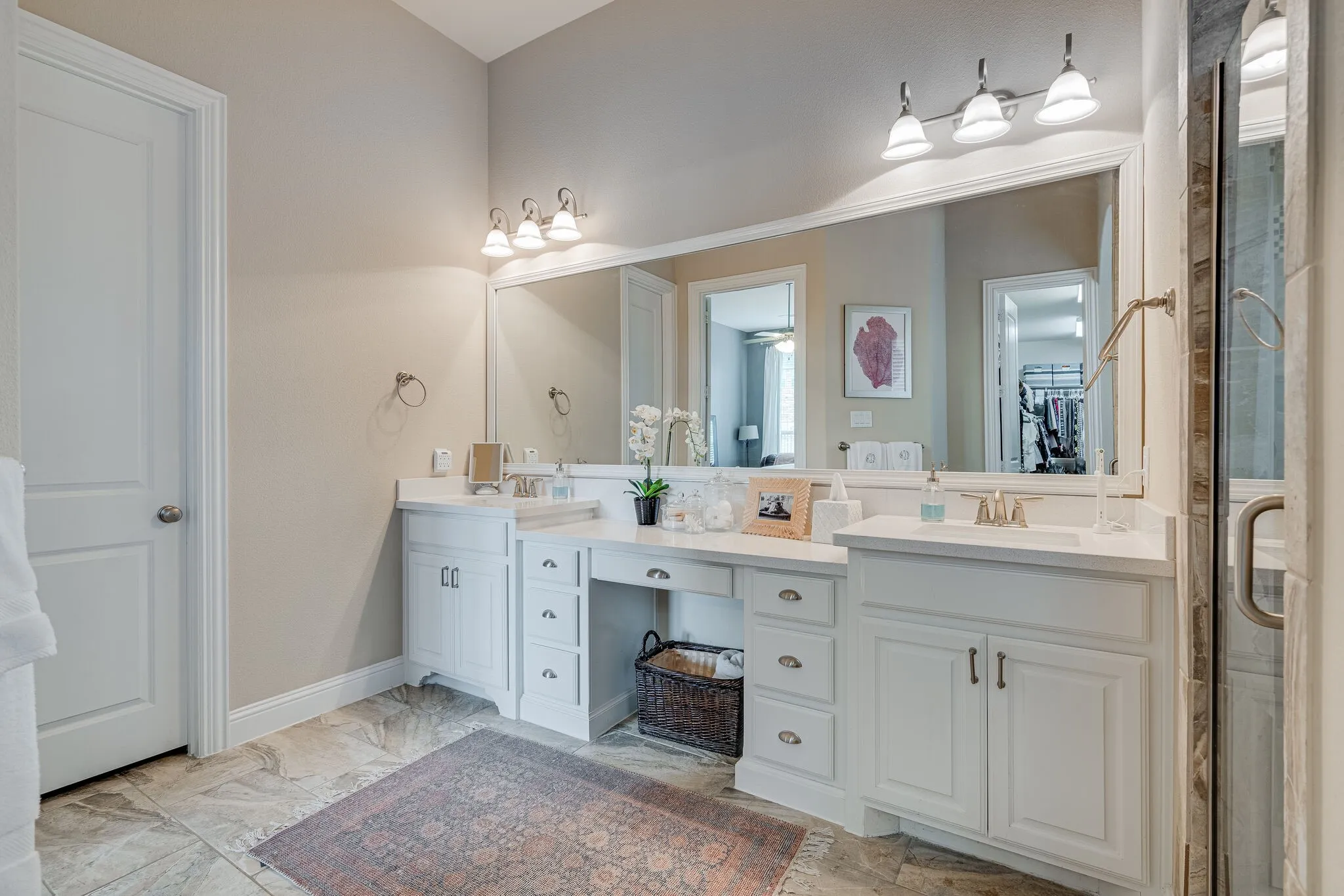 Single Family Residence For Rent in Denton County , 6200 Savannah Oak Trail, Flower Mound, Texas 76226, 4 Bedroom, 3 Bathroom, 3 Garage spaces, 2,837 Sqft, built in 2015, mls#21385034, Real Estate Agent in Flower Mound, Homes For Rent in Denton county, Homes For Rent in Flower Mound, Realtor in Flower Mound Texas, Real Estate Brokerage Independent Realty Texas, Luminita Cordes Realtor