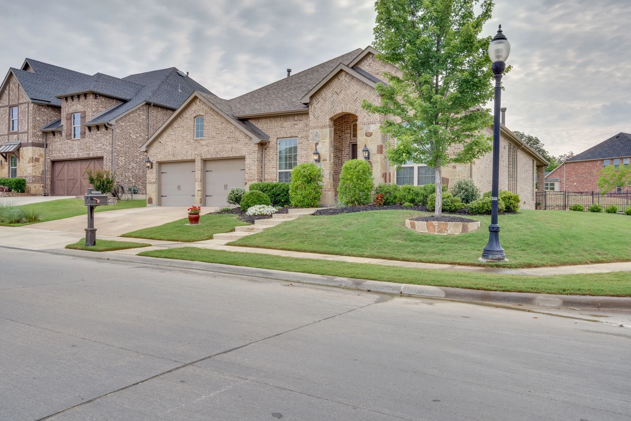 Single Family Residence For Rent in Denton County , 6200 Savannah Oak Trail, Flower Mound, Texas 76226, 4 Bedroom, 3 Bathroom, 3 Garage spaces, 2,837 Sqft, built in 2015, mls#21385034, Real Estate Agent in Flower Mound, Homes For Rent in Denton county, Homes For Rent in Flower Mound, Realtor in Flower Mound Texas, Real Estate Brokerage Independent Realty Texas, Luminita Cordes Realtor