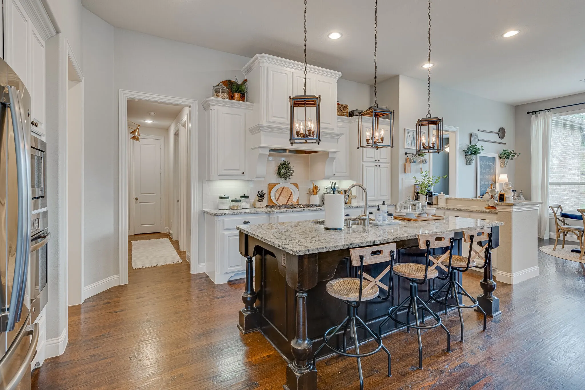 Single Family Residence For Rent in Denton County , 6200 Savannah Oak Trail, Flower Mound, Texas 76226, 4 Bedroom, 3 Bathroom, 3 Garage spaces, 2,837 Sqft, built in 2015, mls#21385034, Real Estate Agent in Flower Mound, Homes For Rent in Denton county, Homes For Rent in Flower Mound, Realtor in Flower Mound Texas, Real Estate Brokerage Independent Realty Texas, Luminita Cordes Realtor