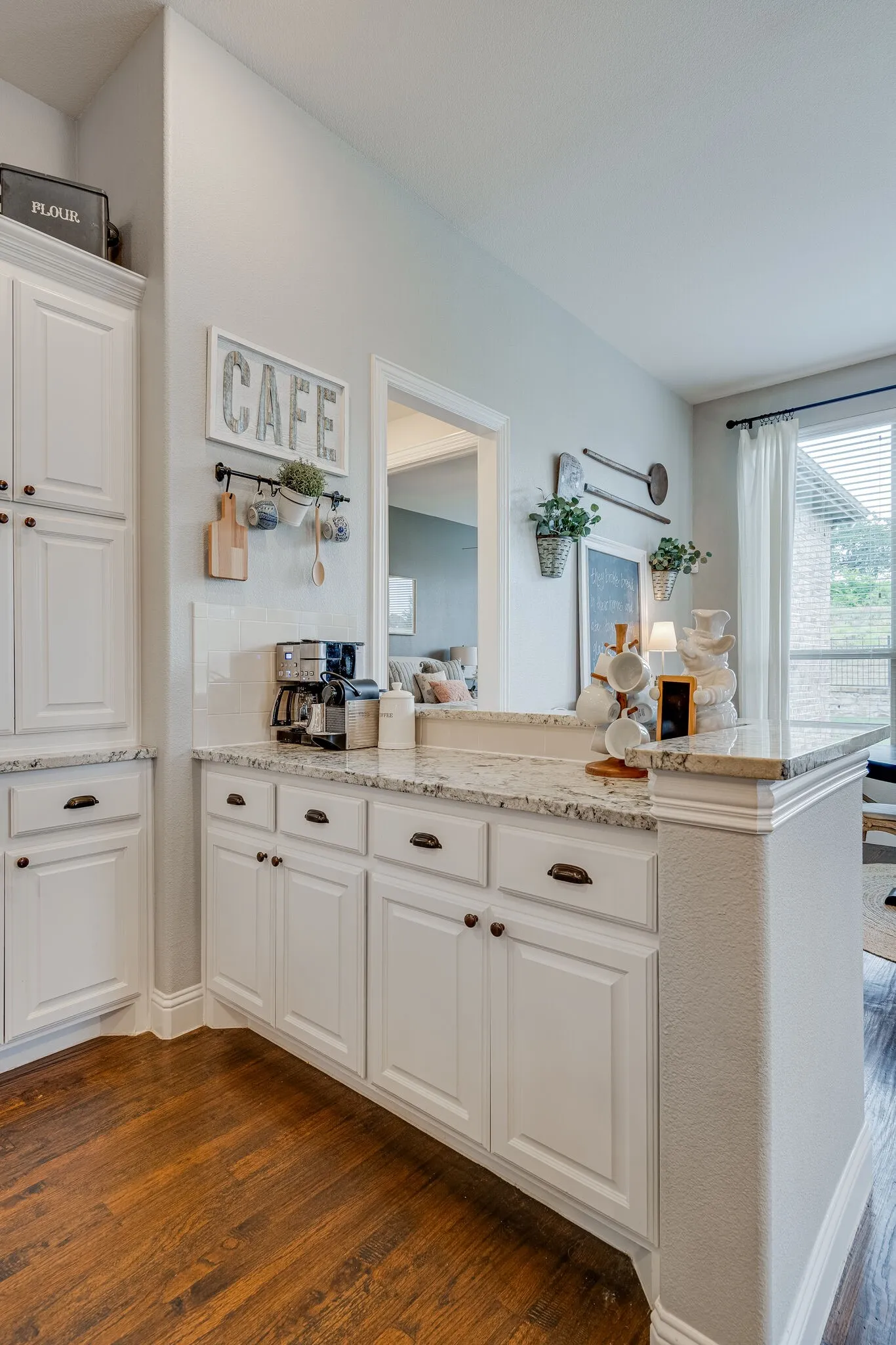 Single Family Residence For Rent in Denton County , 6200 Savannah Oak Trail, Flower Mound, Texas 76226, 4 Bedroom, 3 Bathroom, 3 Garage spaces, 2,837 Sqft, built in 2015, mls#21385034, Real Estate Agent in Flower Mound, Homes For Rent in Denton county, Homes For Rent in Flower Mound, Realtor in Flower Mound Texas, Real Estate Brokerage Independent Realty Texas, Luminita Cordes Realtor